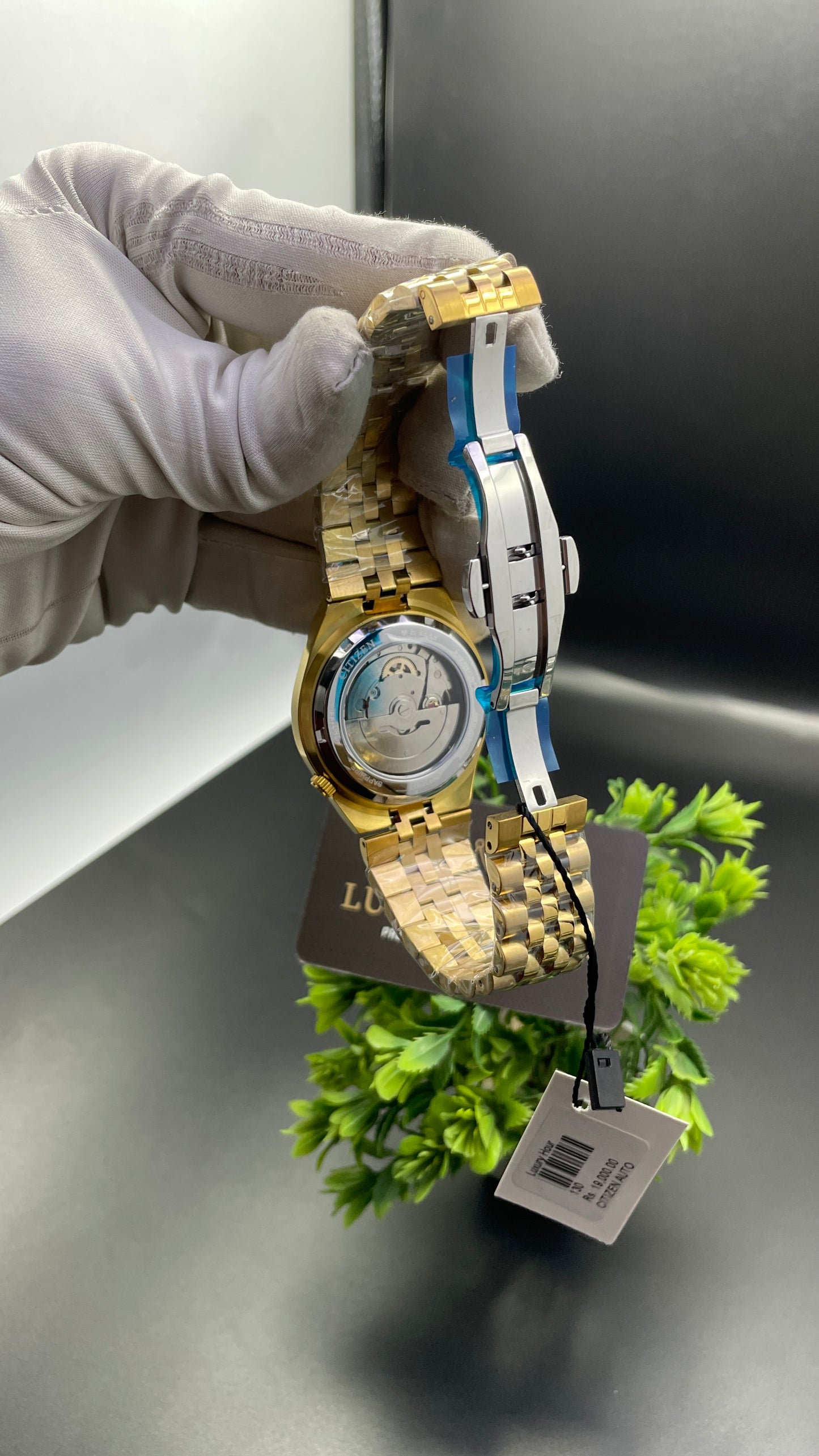 Yellow Gold with Green Dial🔥