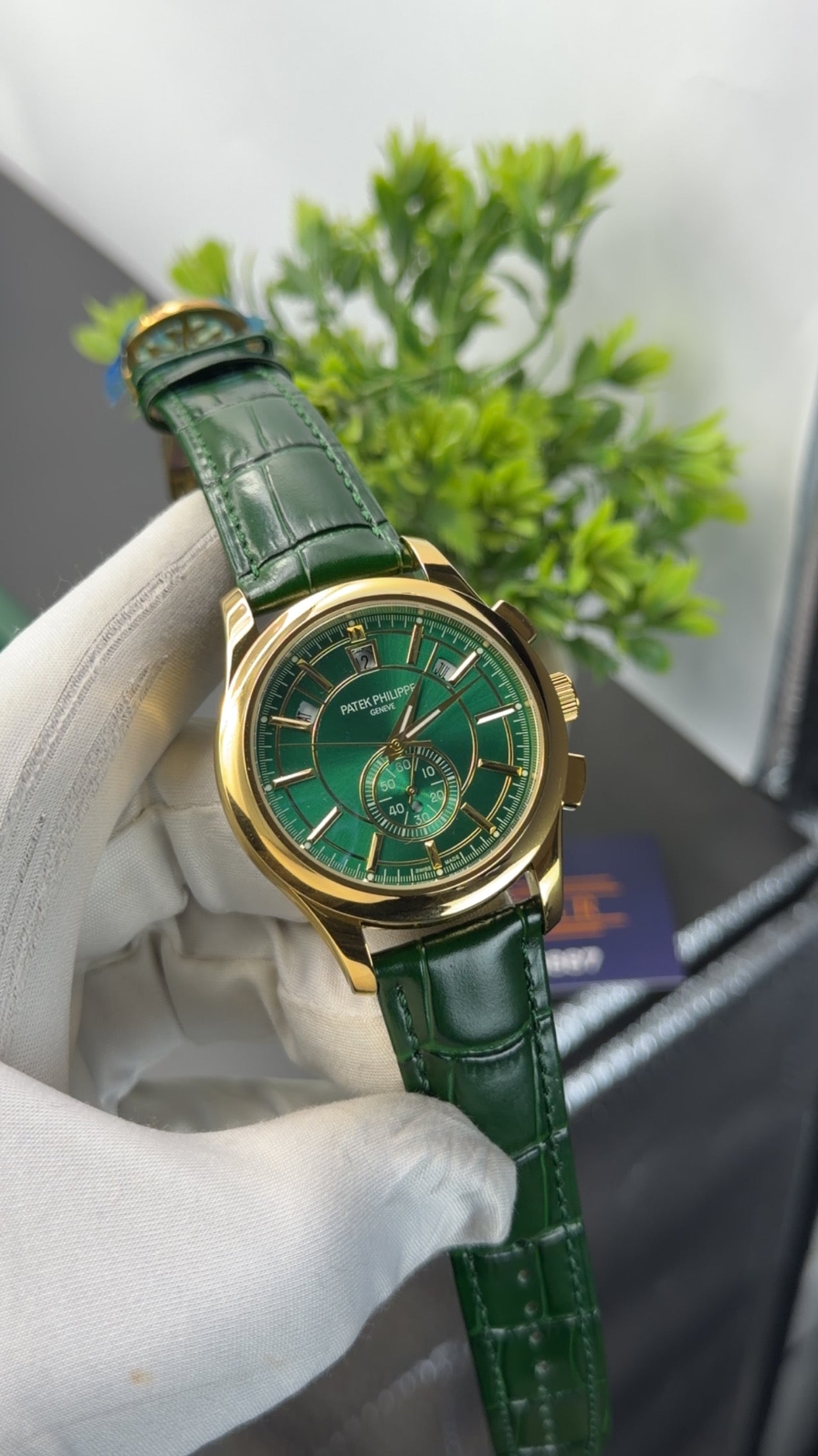 Golden with green dial🔥