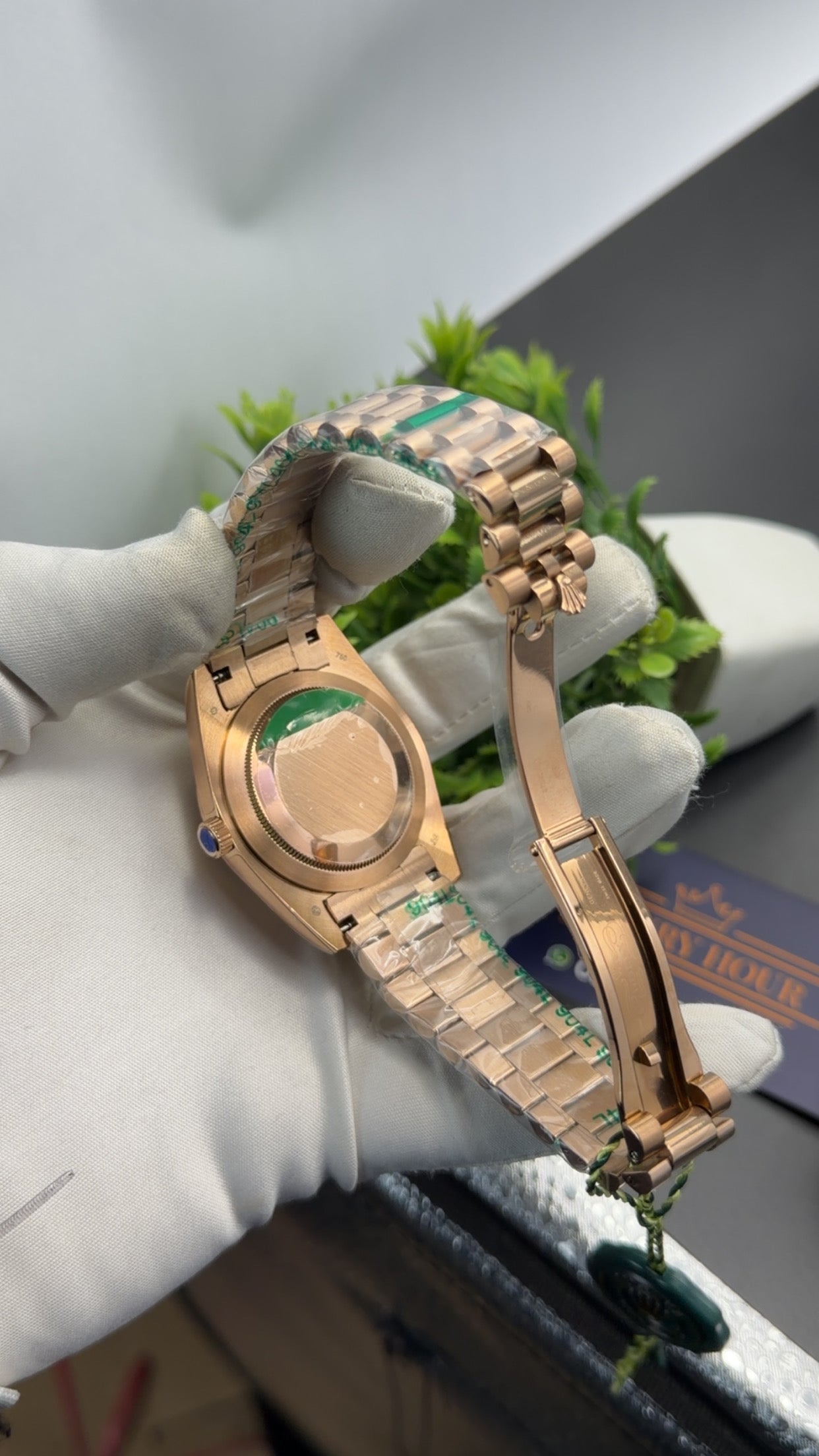 Rose Gold with dark marble dial 🔥