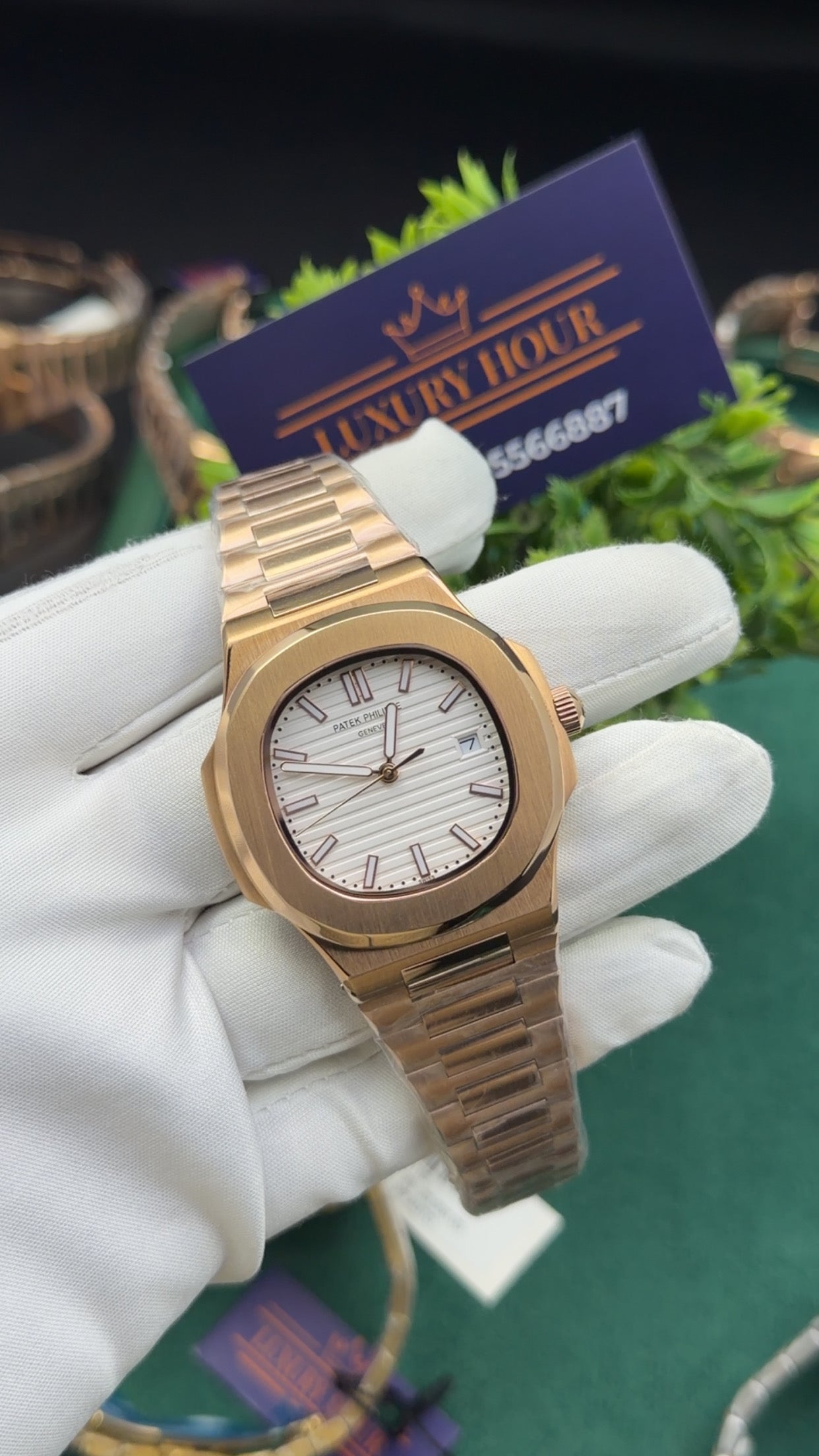 Rose gold with white dial
