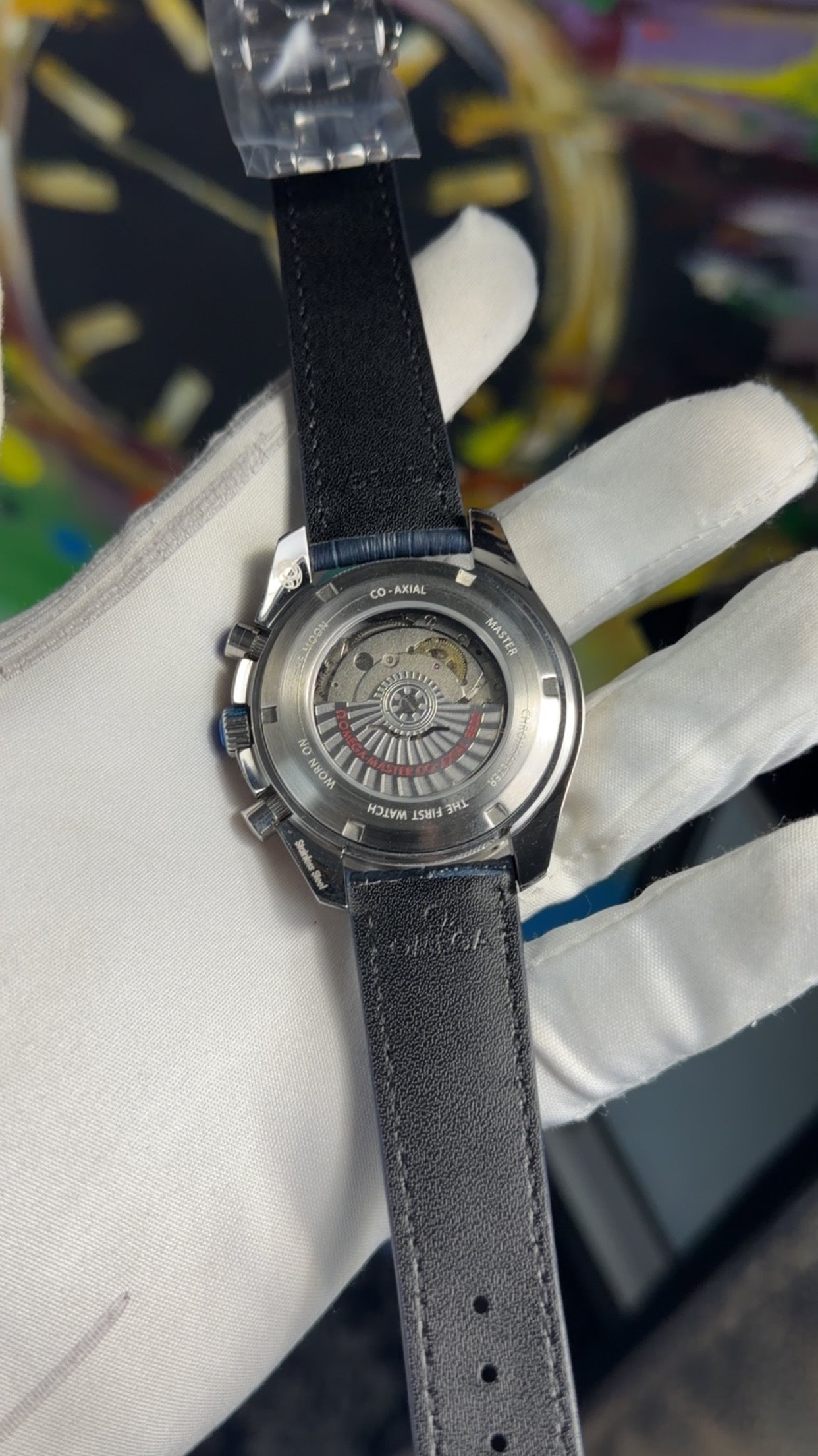 Silver with white dial🔥