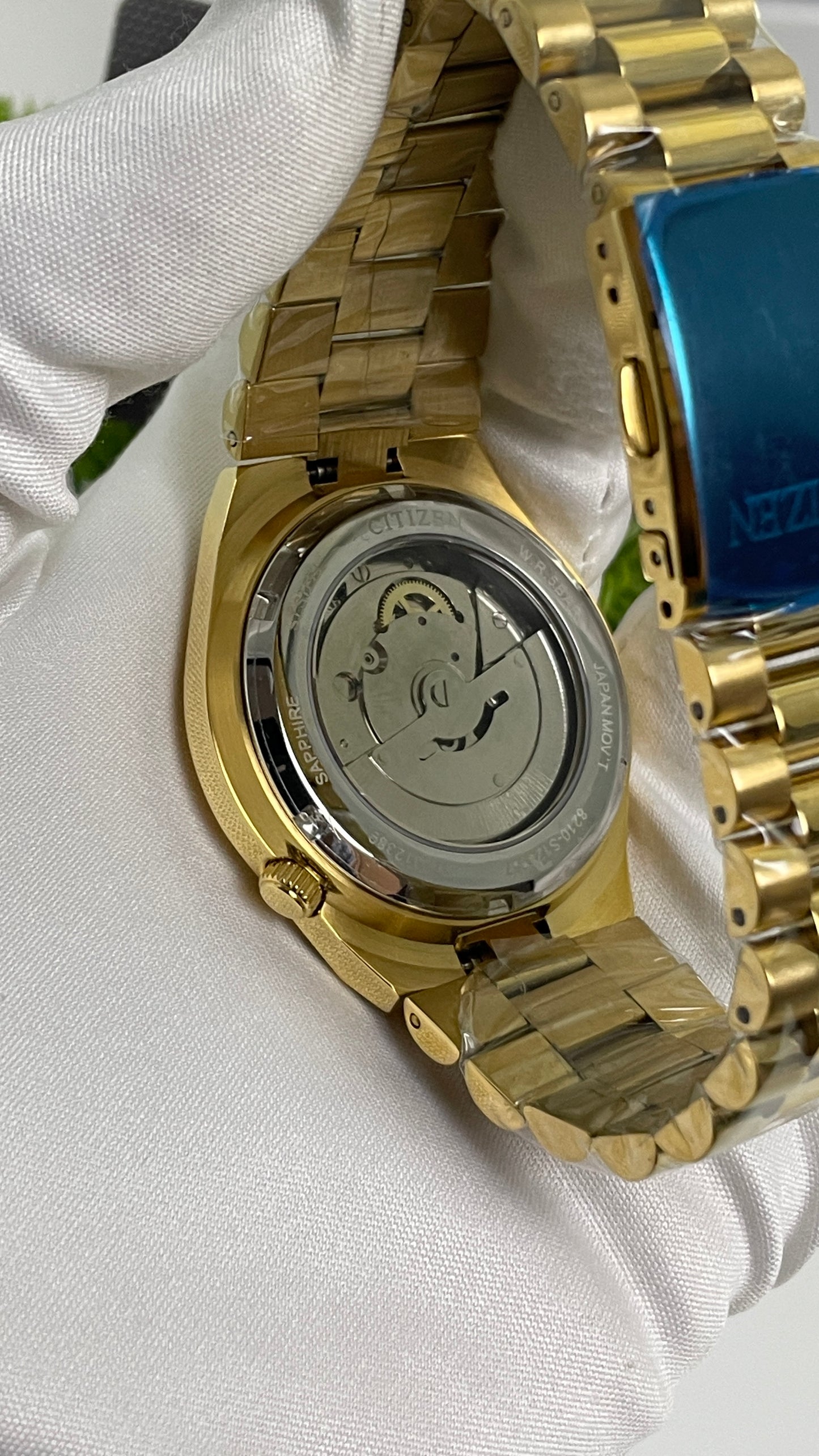 Yellow Gold with Black Dial🔥