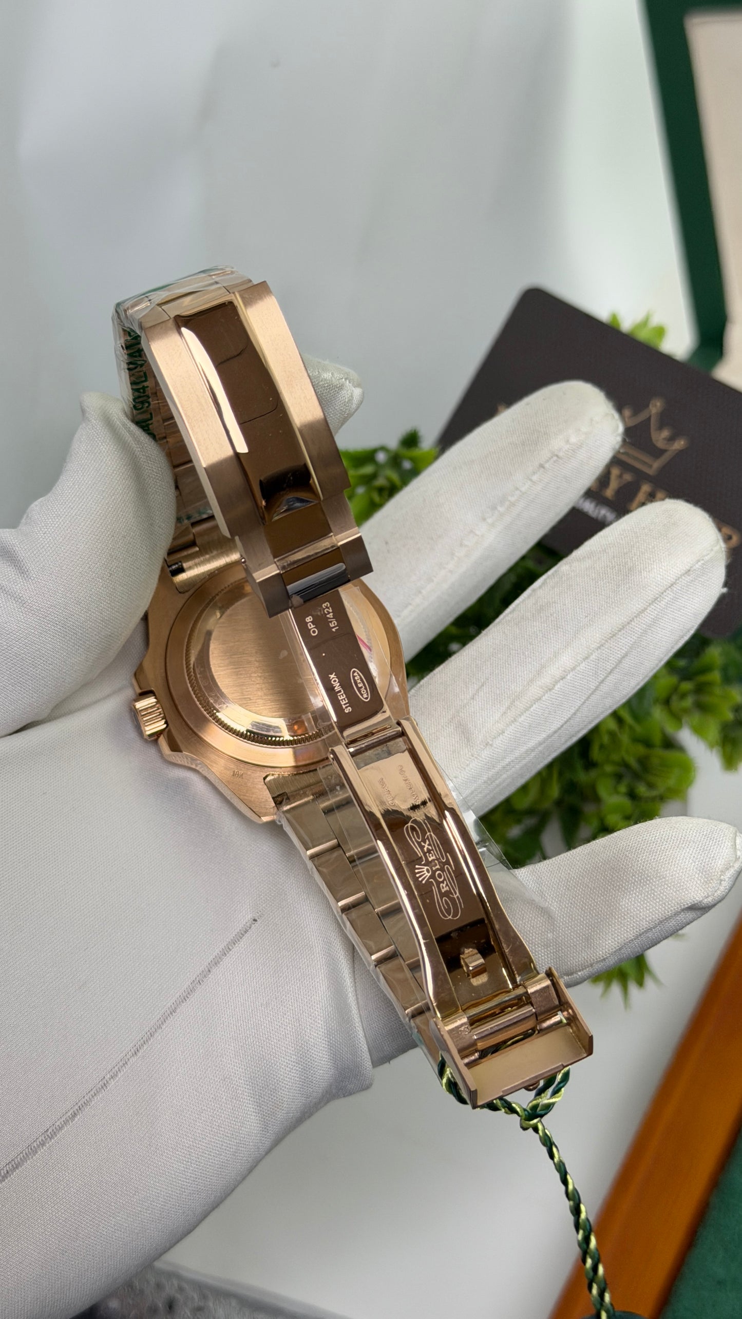 Rose Gold with Black Dialš„