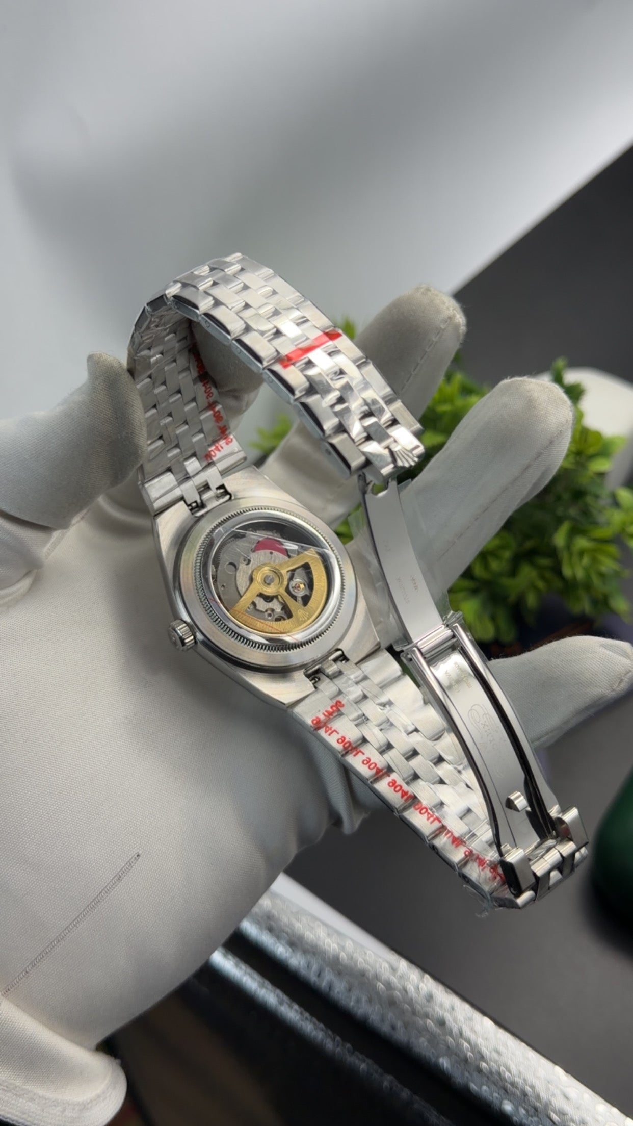 Silver with white dial 🔥