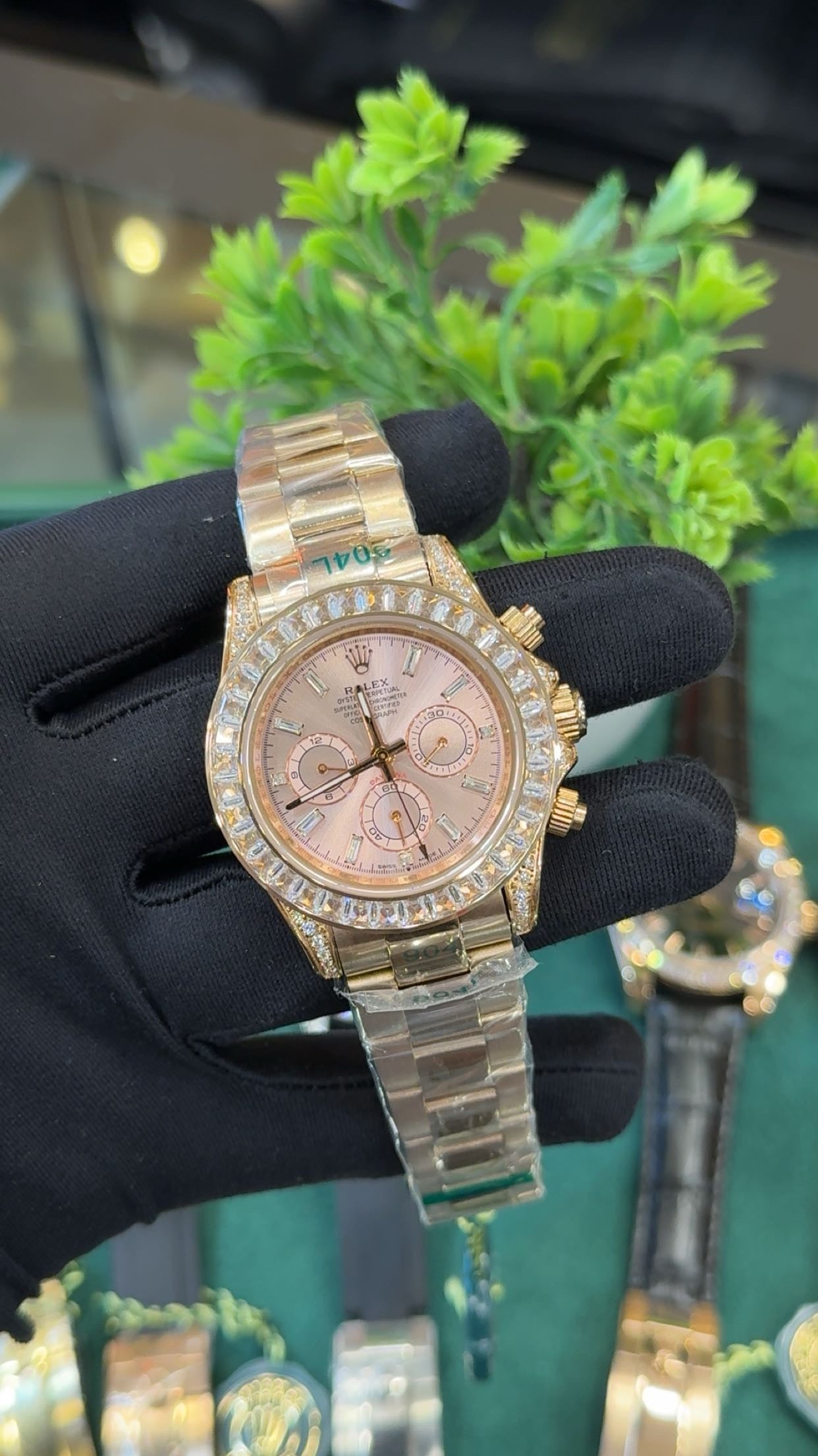 Rose gold with zarcon stones.