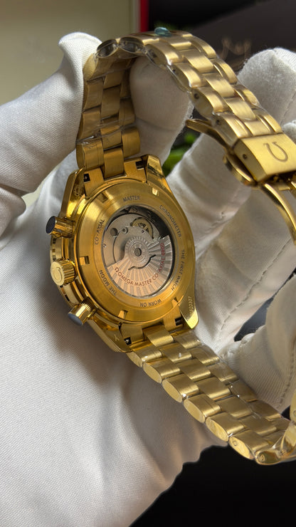 Yellow Gold with Olive Green Dial.