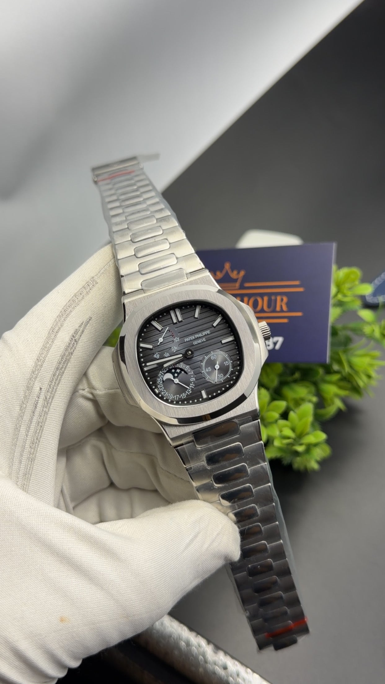 Silver with grey dial🔥