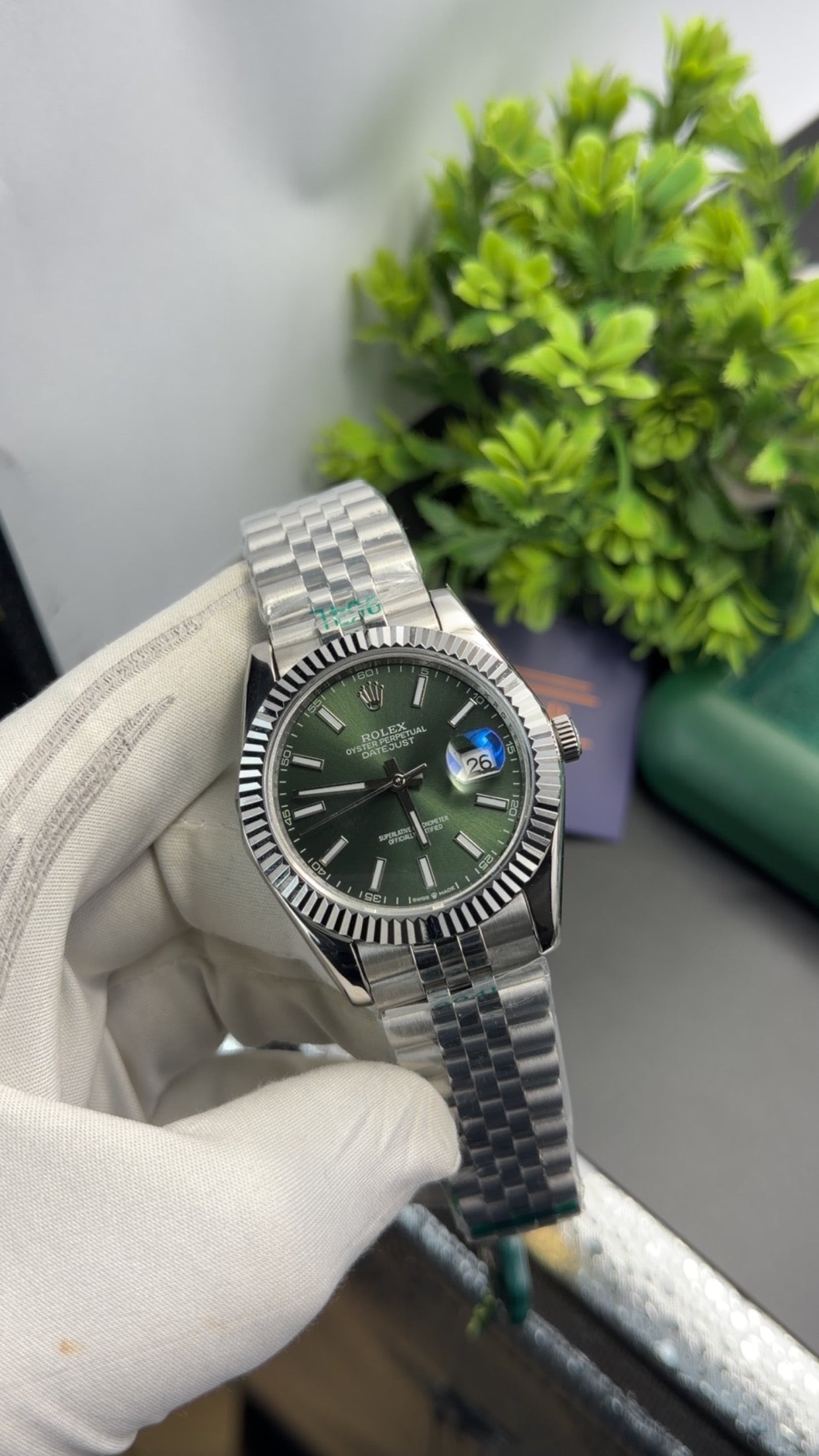 Silver with green dial 🔥