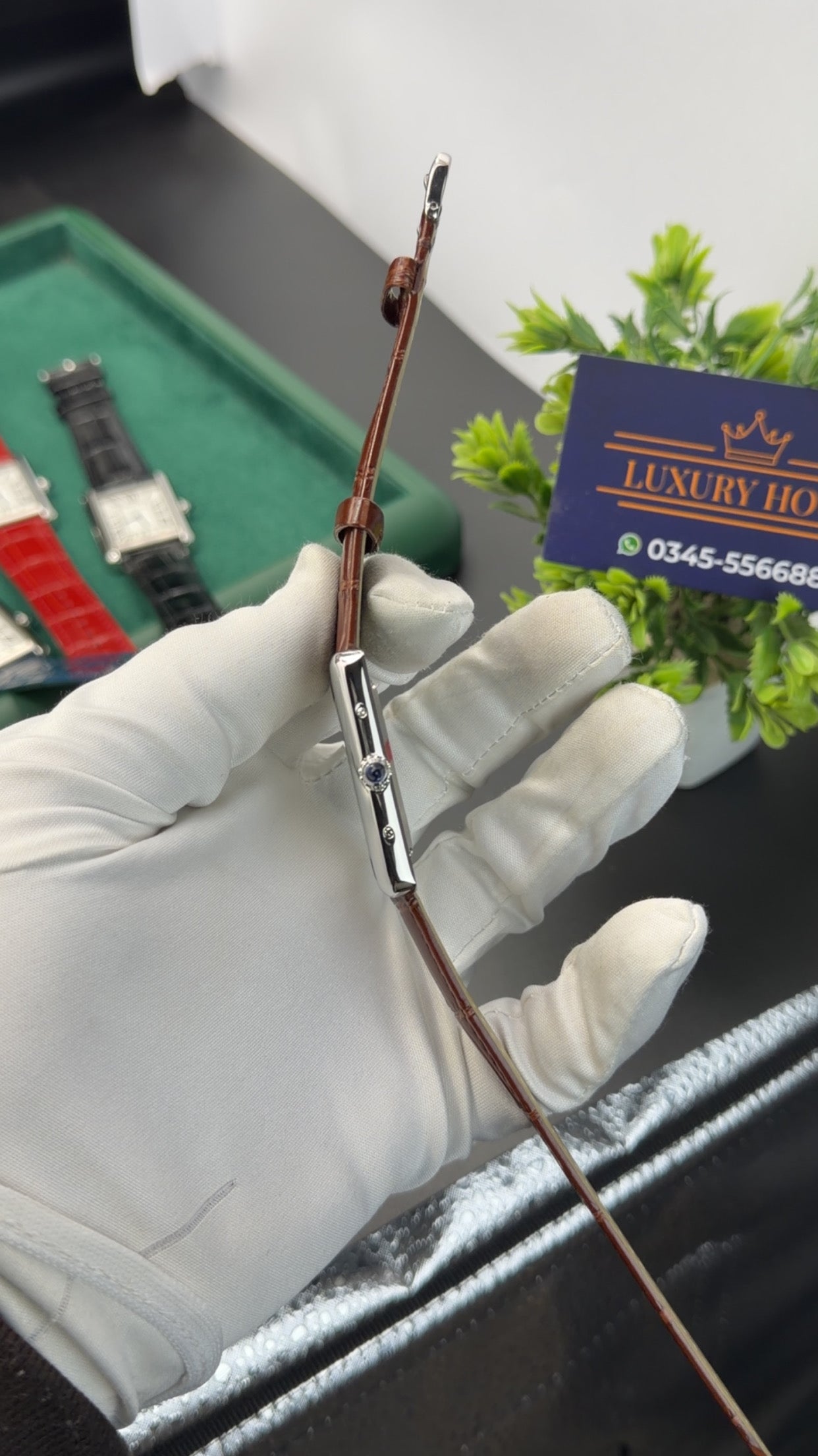 Silver with brown strap🔥