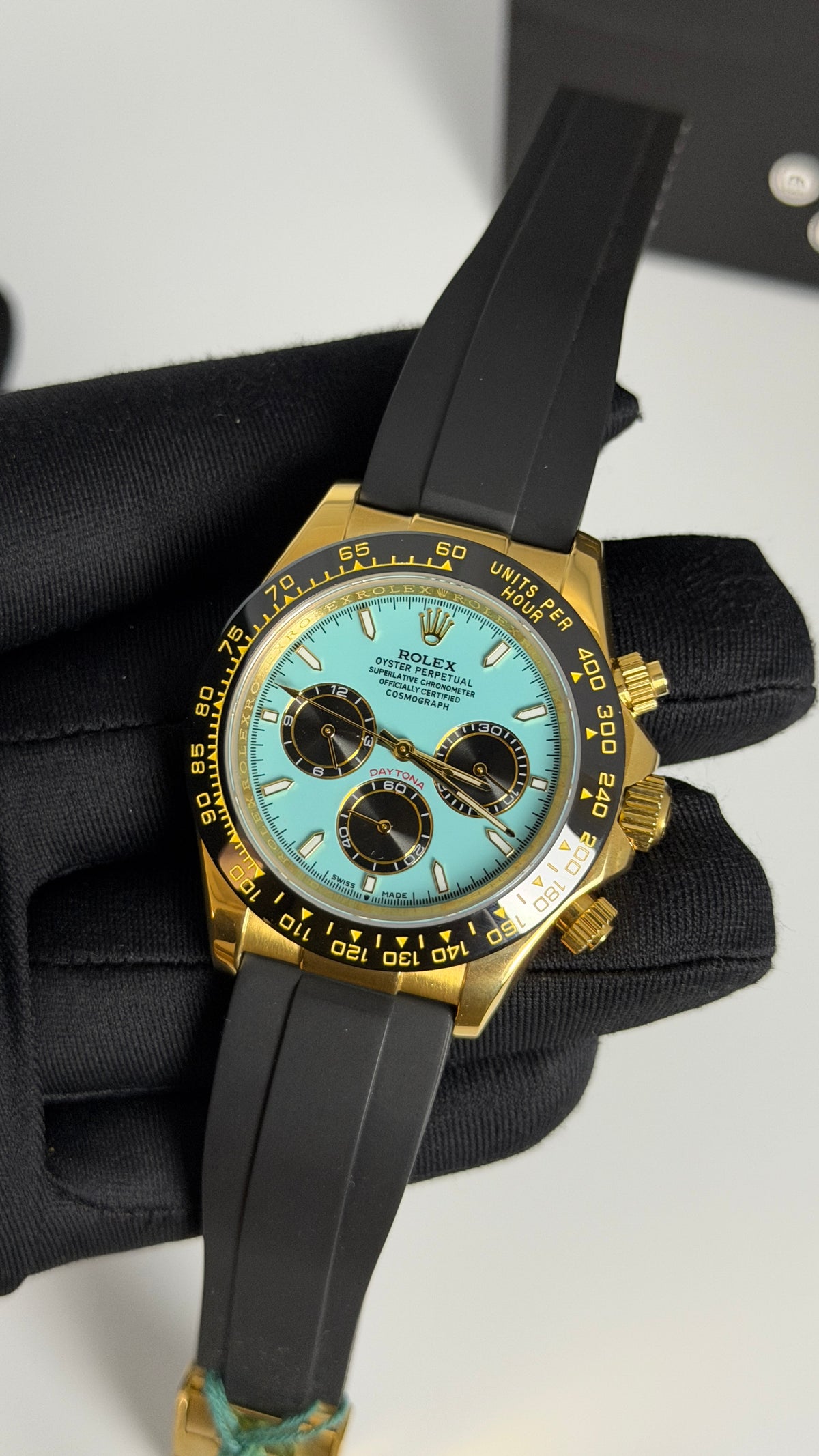 Yellow Gold with Tiffany Dial.