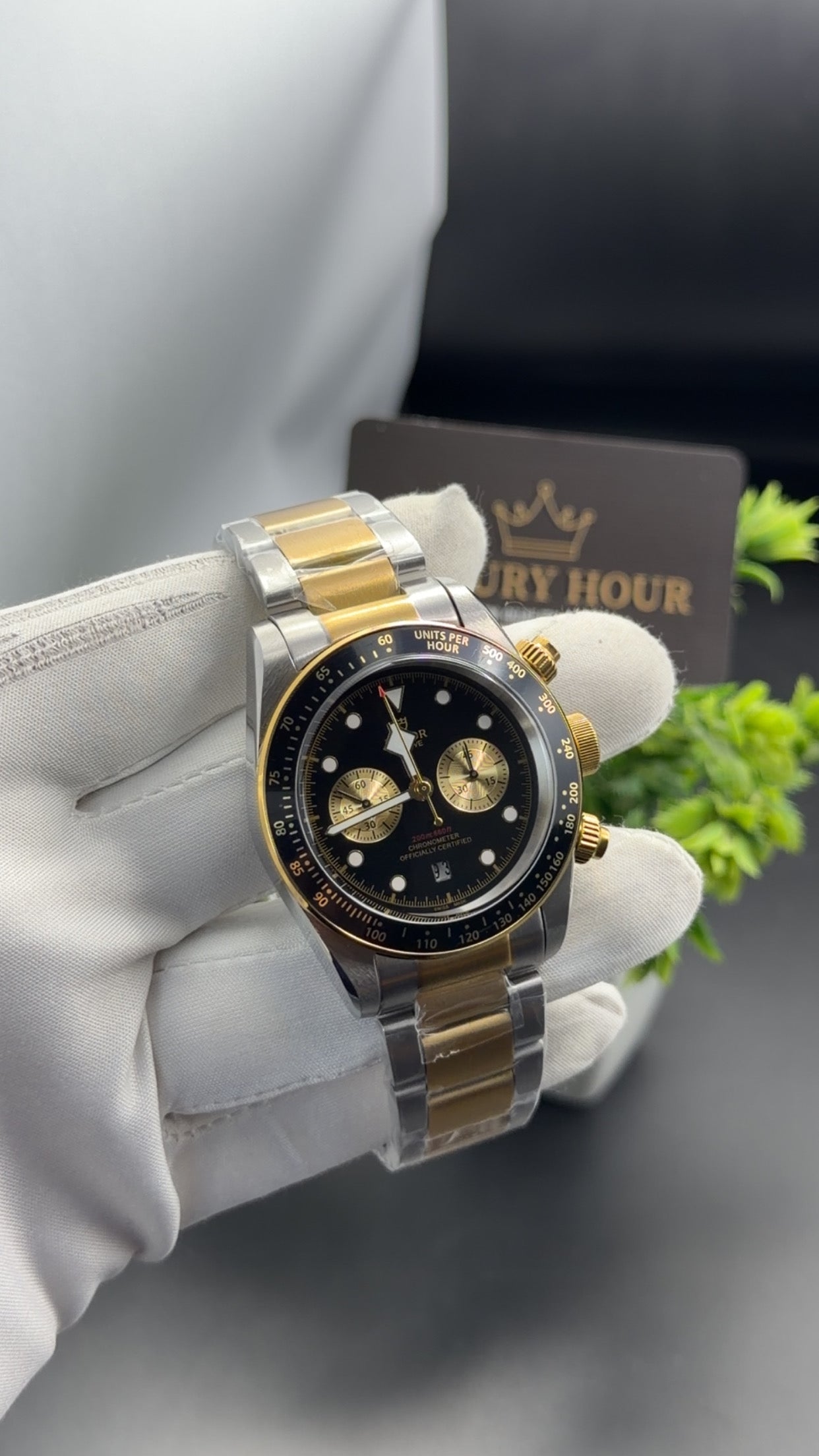 Yellow Gold two tone with Black dial🔥