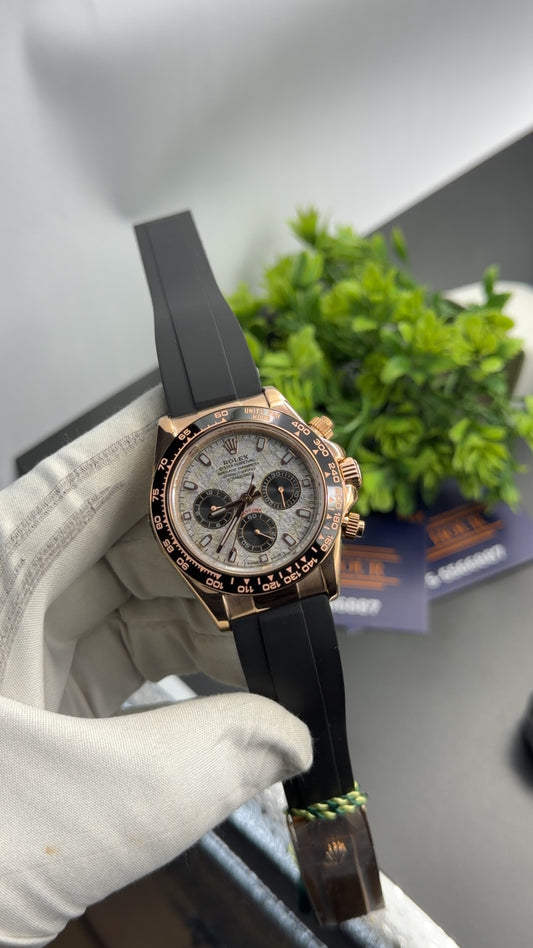 Rose Gold with white dial🔥