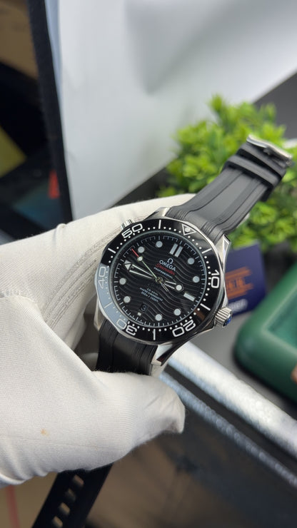 Silver with black dial🔥