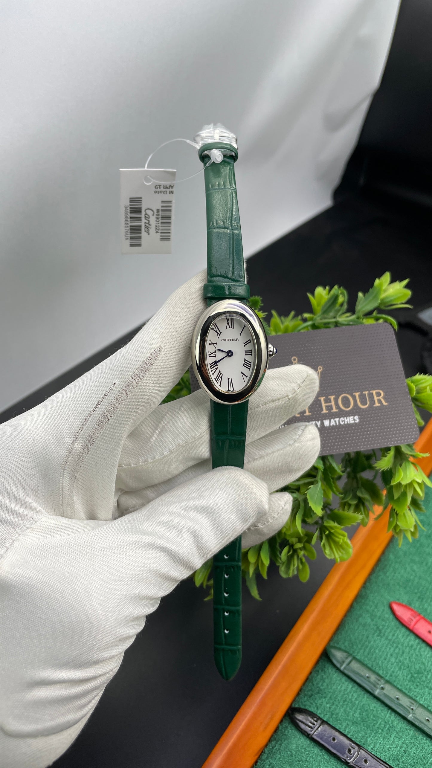 Silver with Green Strap🔥