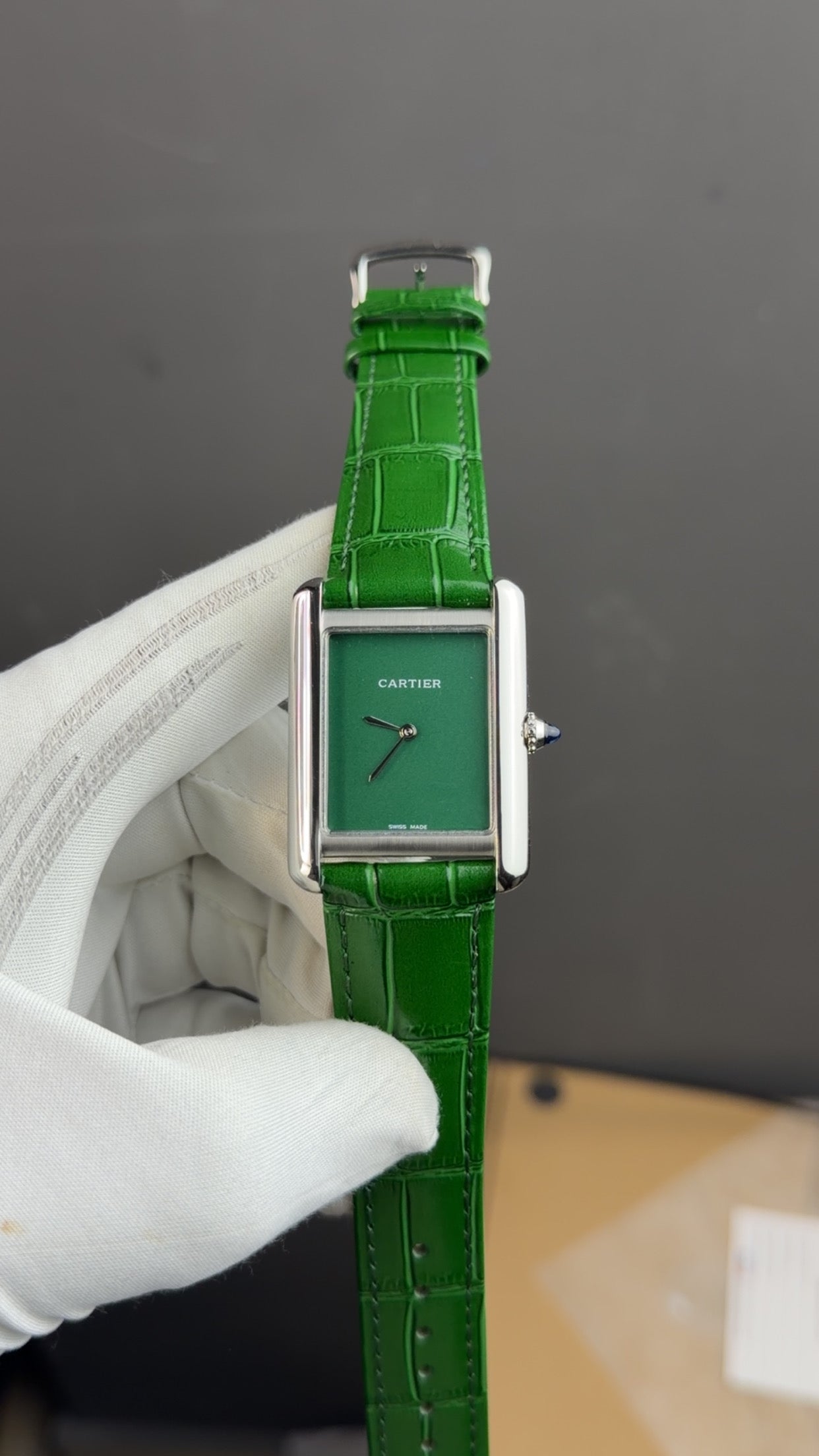Silver with green strap🔥