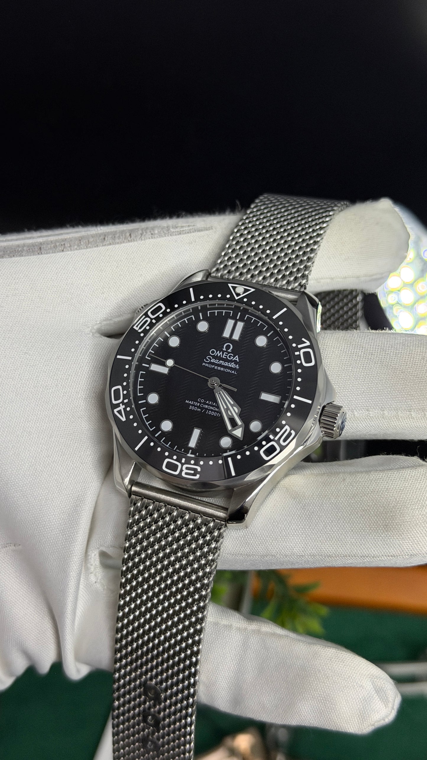 Silver with Black Dial (M NO:136)