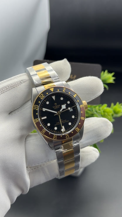 Yellow Gold two tone with Black dial🔥