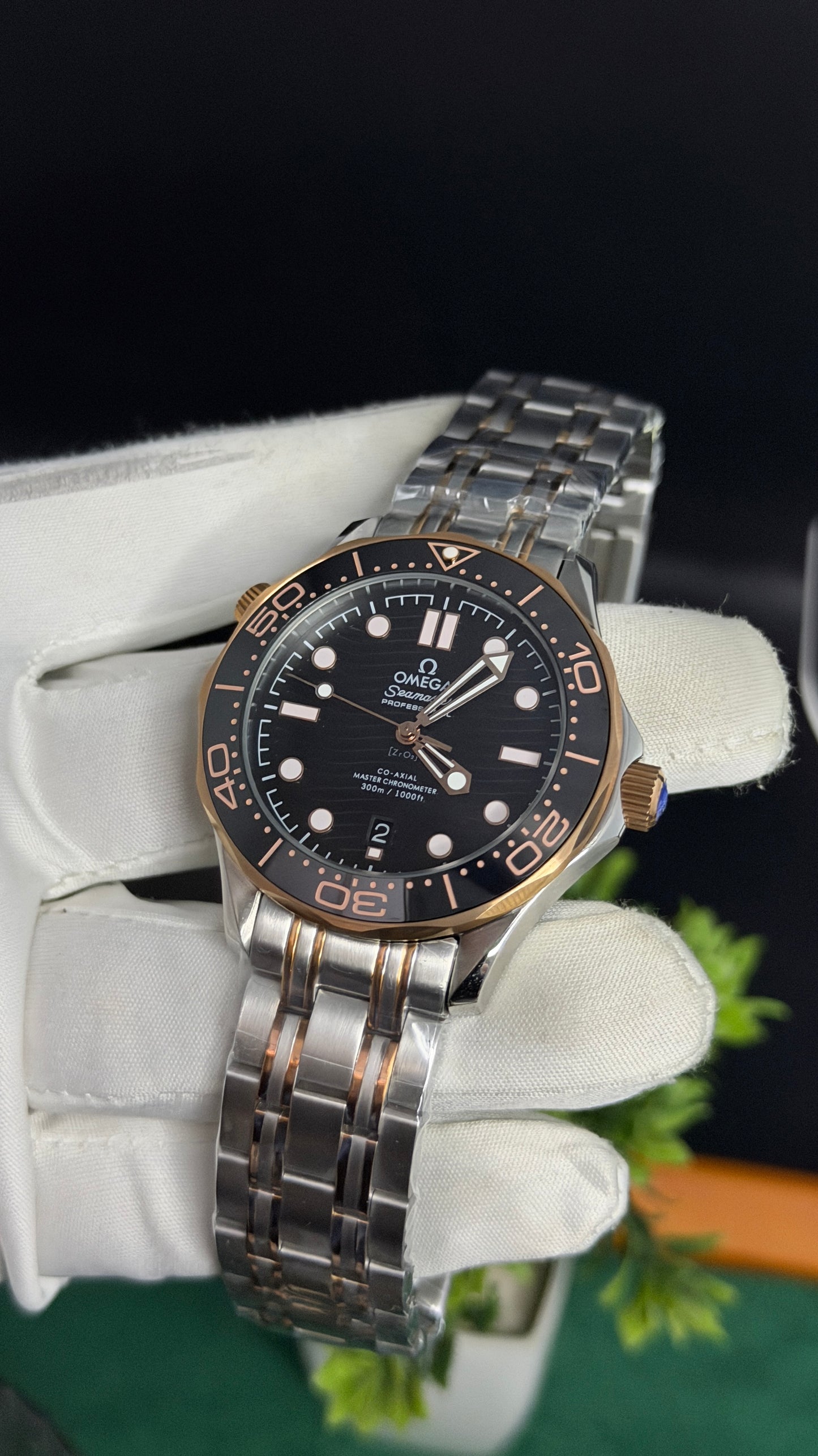 Silver with Black Dial (M NO:136)