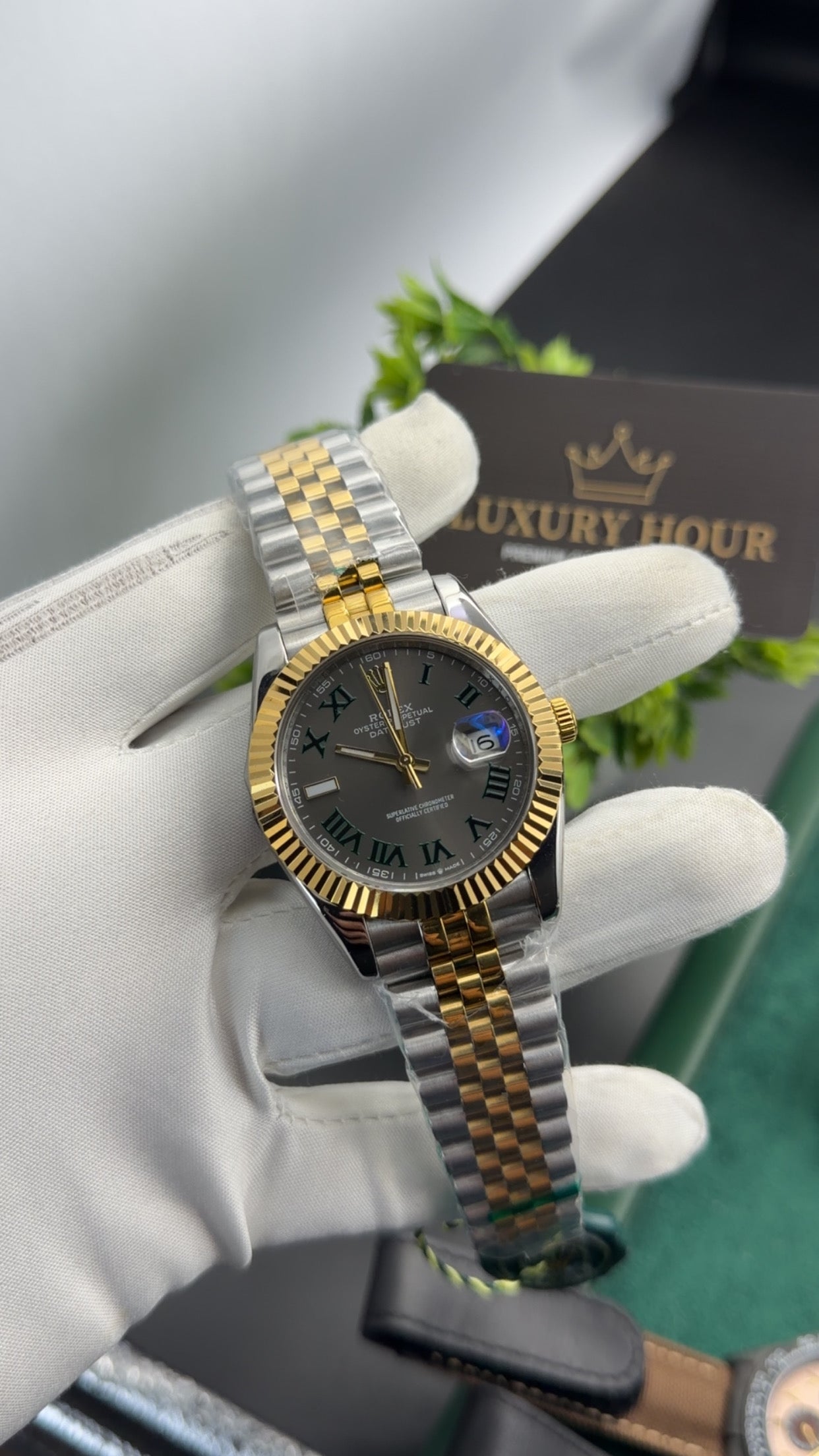 Yellow Gold two tone with black dial🔥