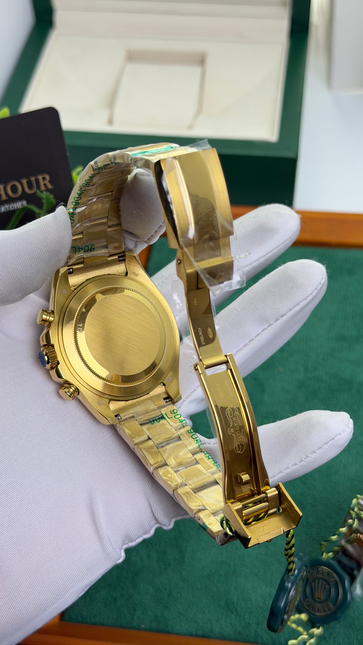 Yellow Gold with White Dial.
