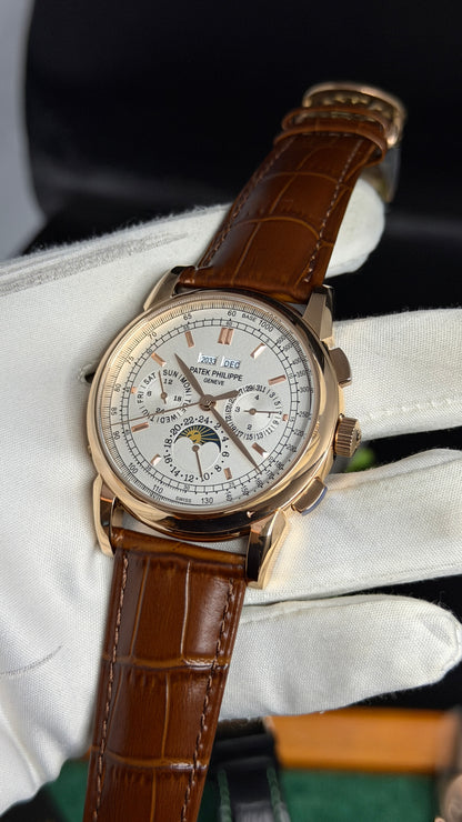 Rose Gold with White Dial🔥