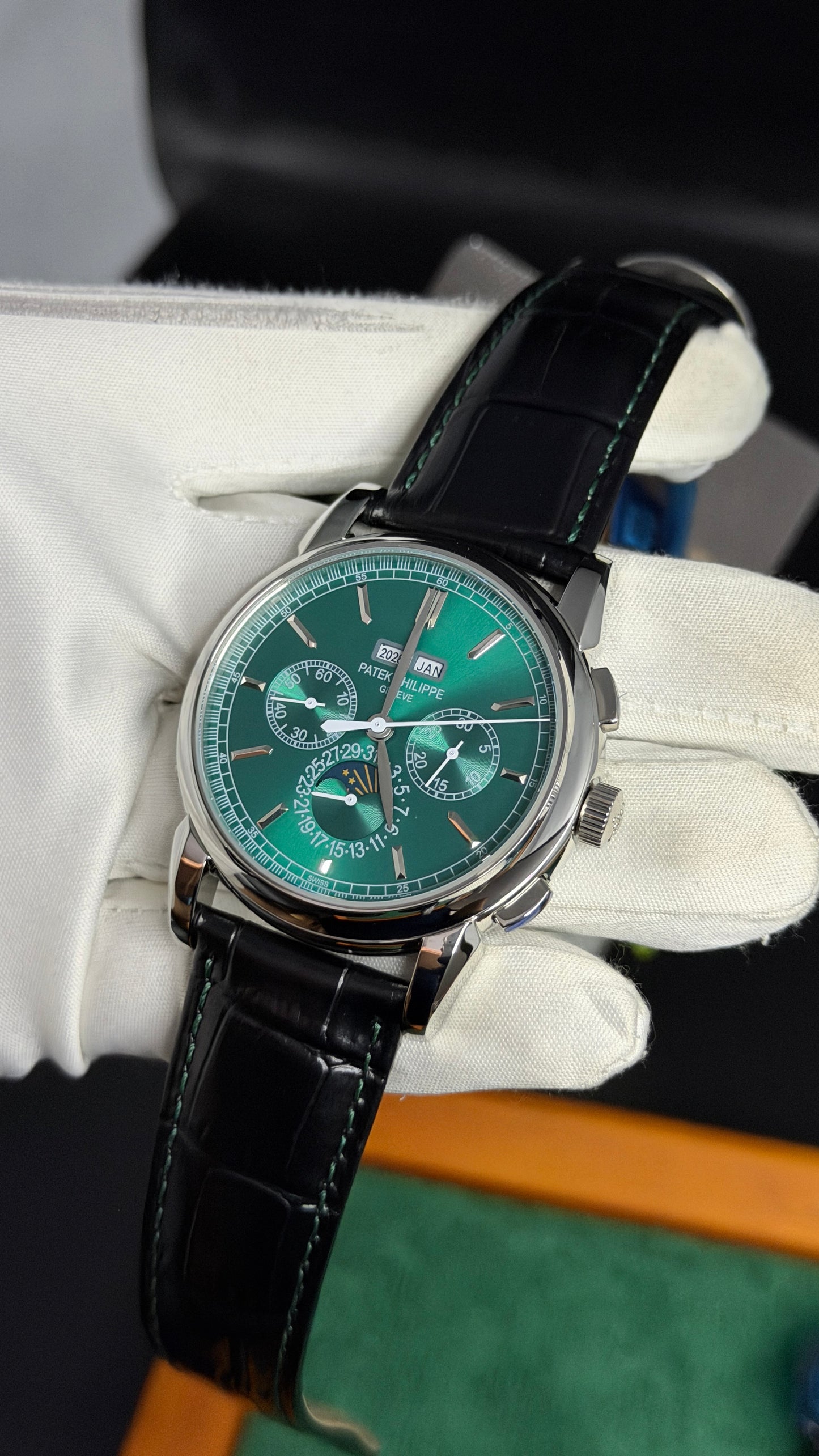 Silver with Green Dial🔥