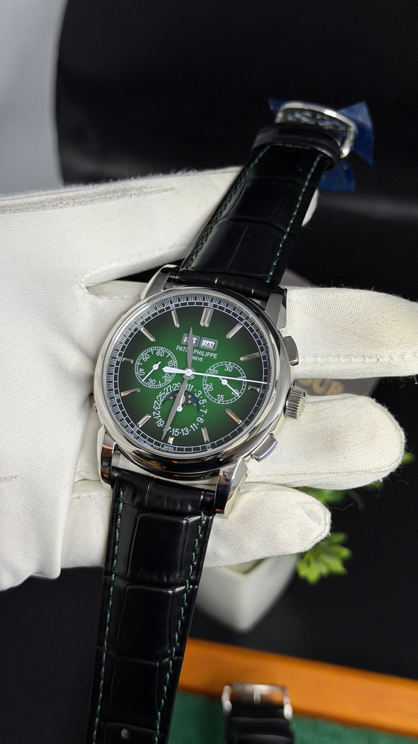 Silver with Green Dial🔥