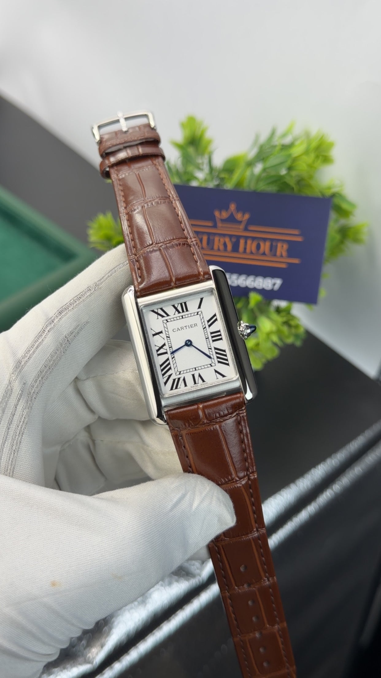 Silver with brown strap🔥