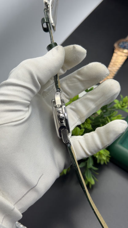 Silver with green dial🔥