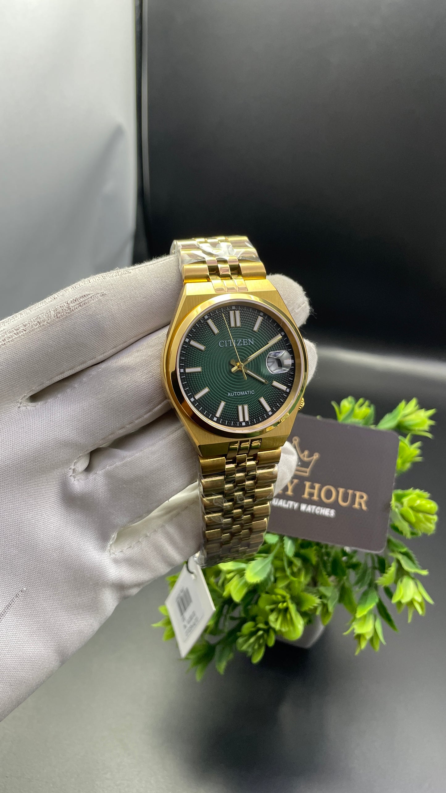 Yellow Gold with Green Dial🔥