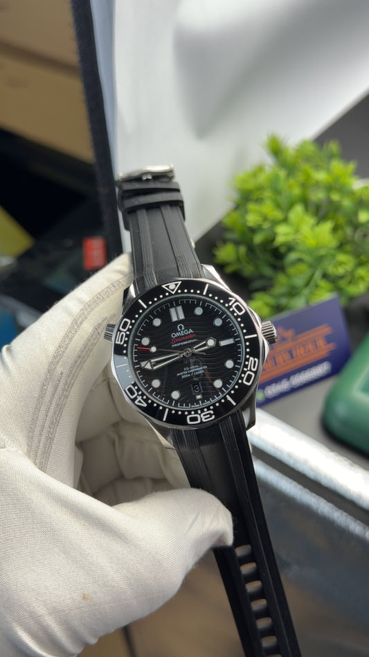 Silver with black dial🔥