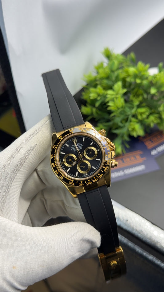 Yellow Gold with black dial🔥