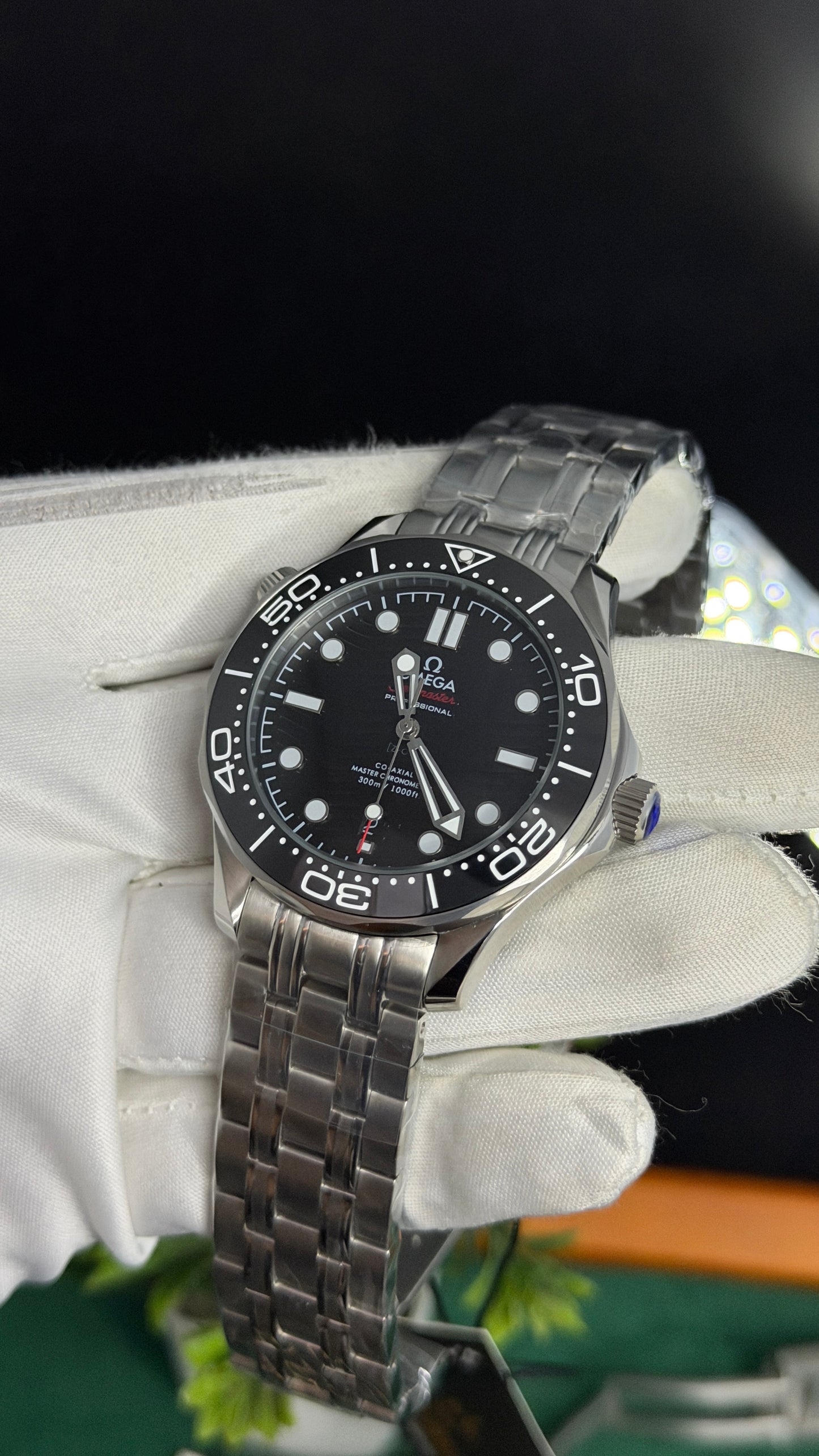 Silver with Black Dial (M NO:136)