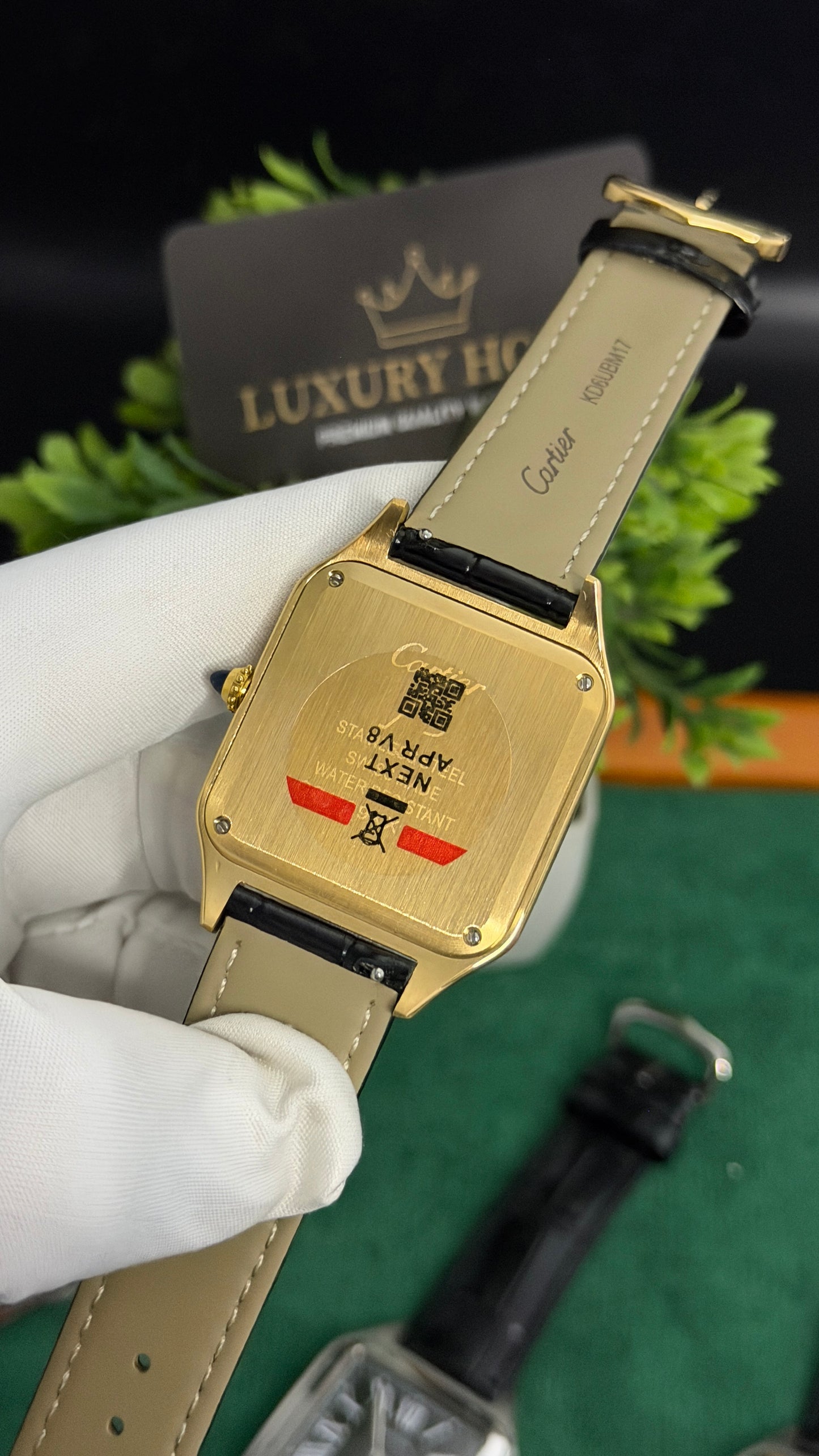 Yellow Gold with White Dial (M No:183)