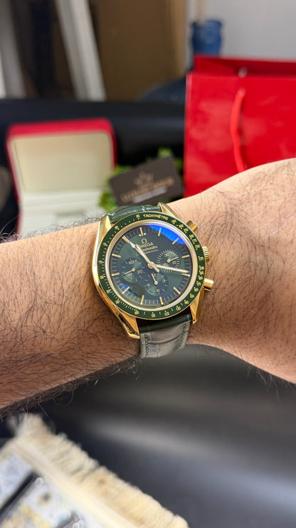 Yellow Gold with Olive Green Dial.