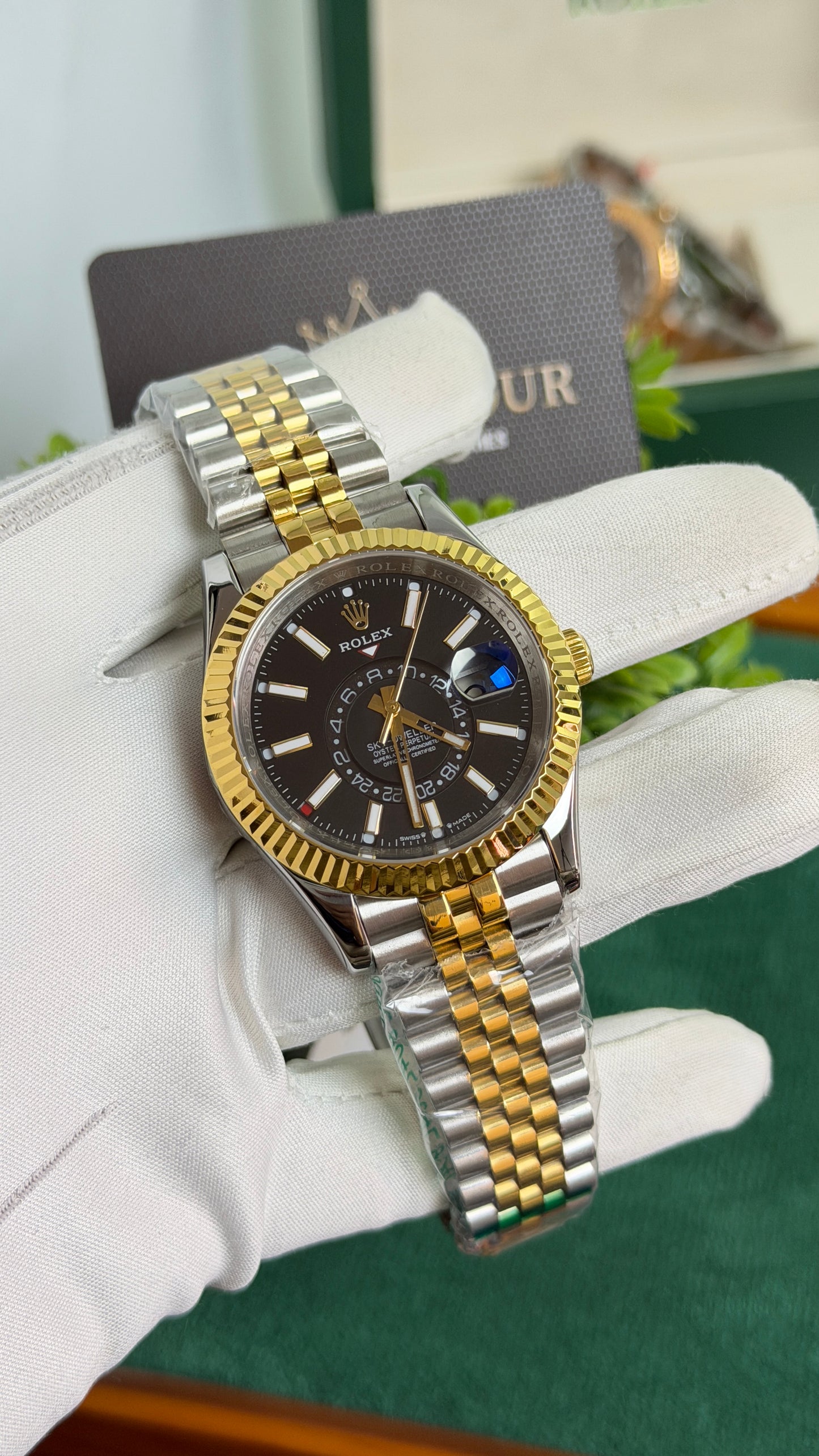 Yellow Gold Two Tone with Black Dial🔥