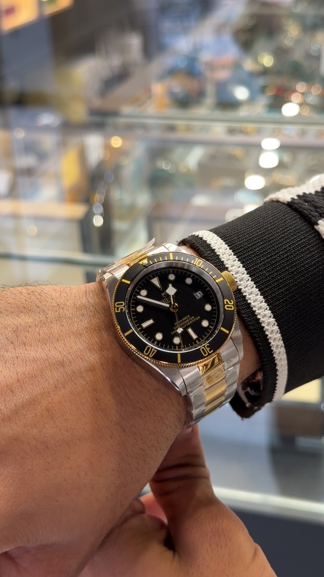 Yellow Gold two tone with Black dial🔥