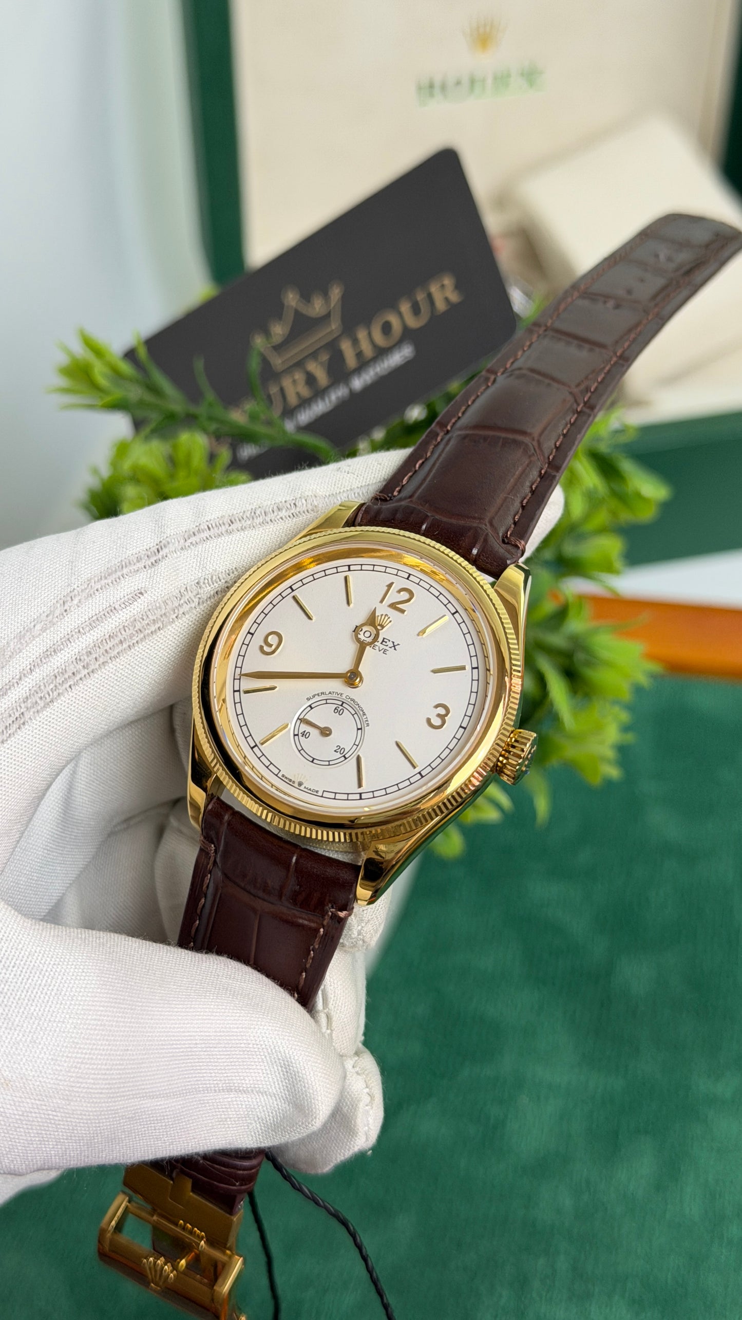 Yellow Gold with White Dial🔥