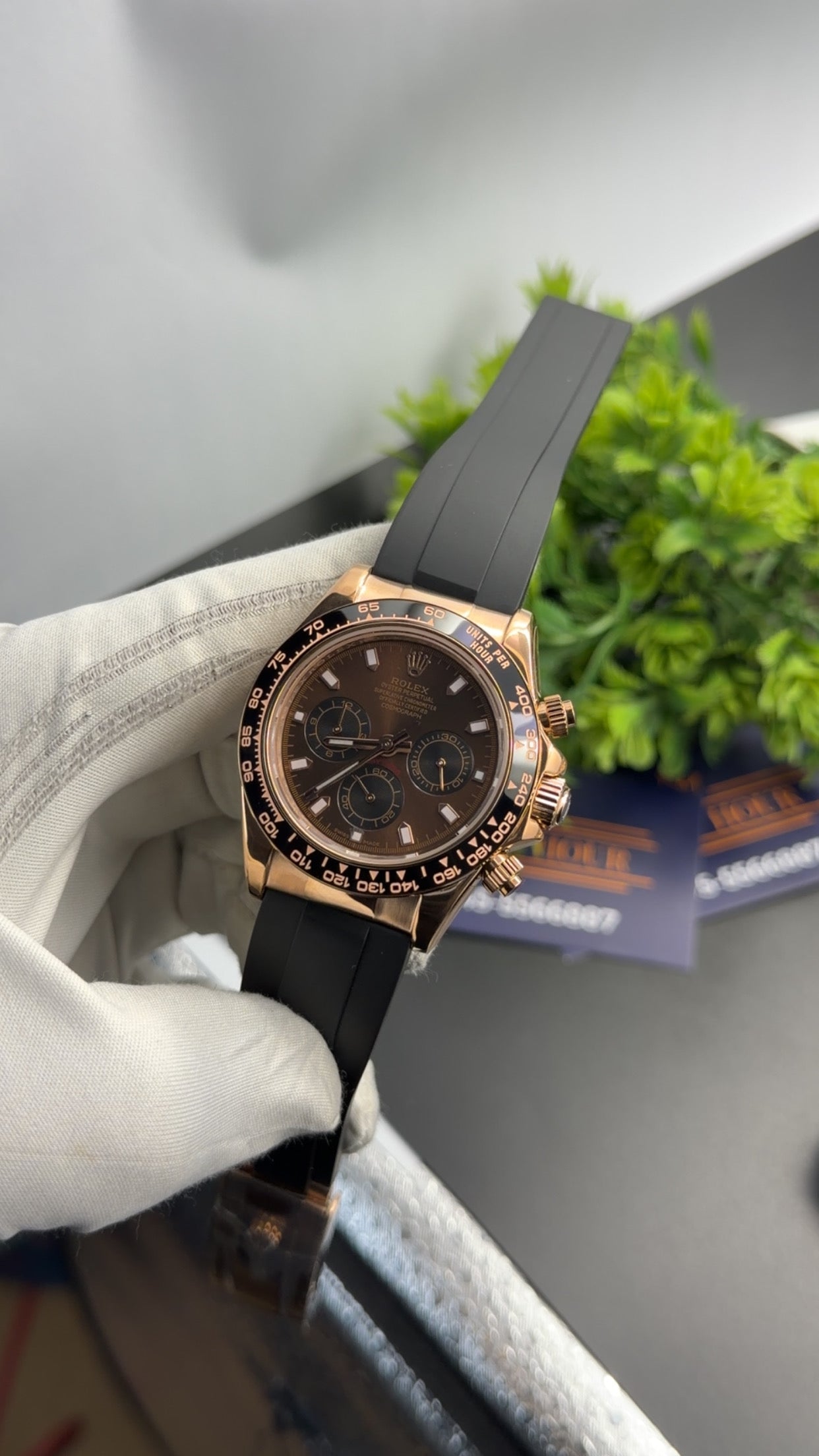 Rose Gold with dark chocolate dial🔥
