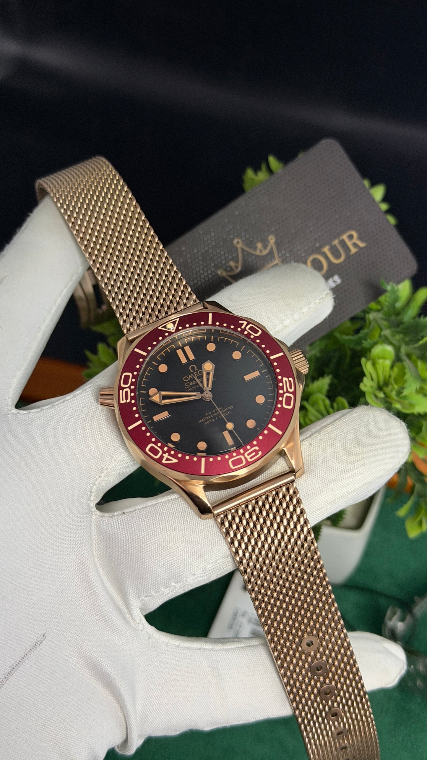 Rose Gold with Black Dial (M NO:136)