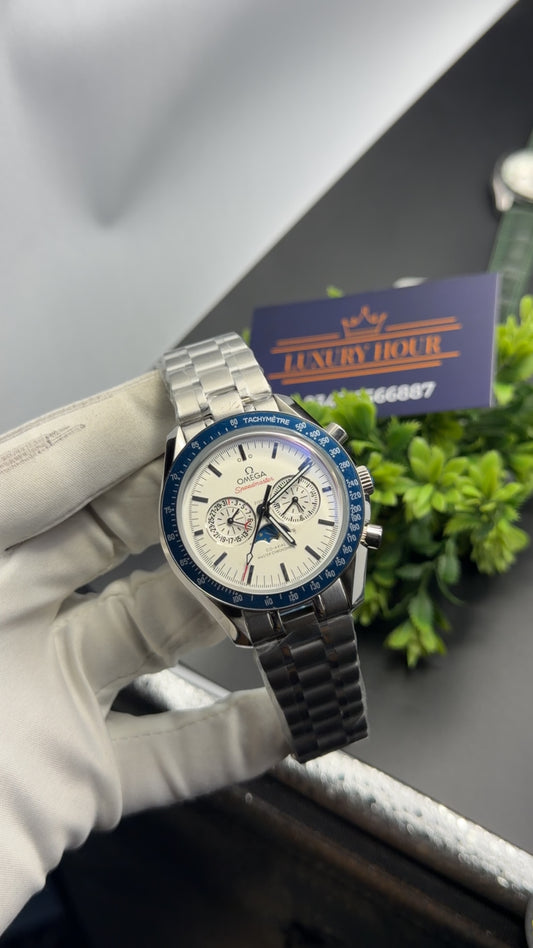 Silver with white dial🔥