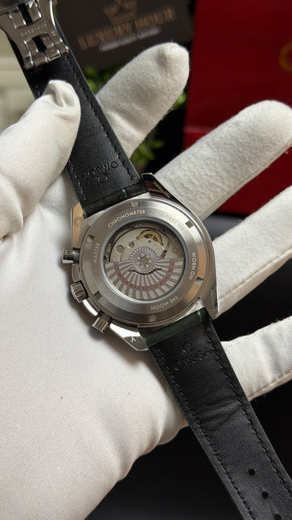 Silver with Dark Ocean Dial.