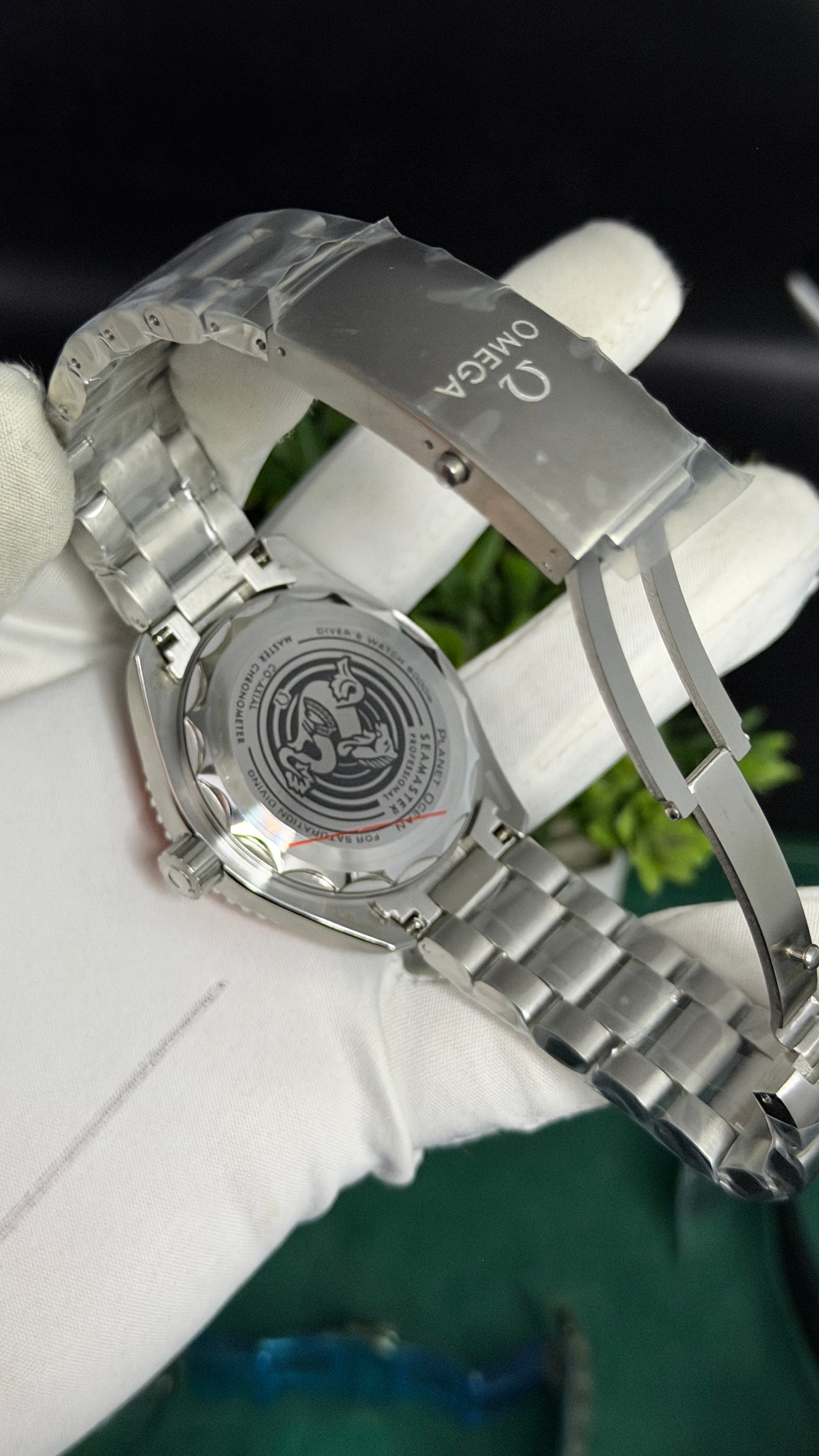 Silver with Light Grey Dial (M NO:136)