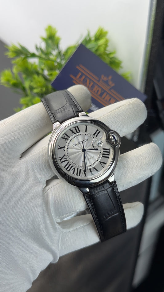 Silver with white dial 🔥