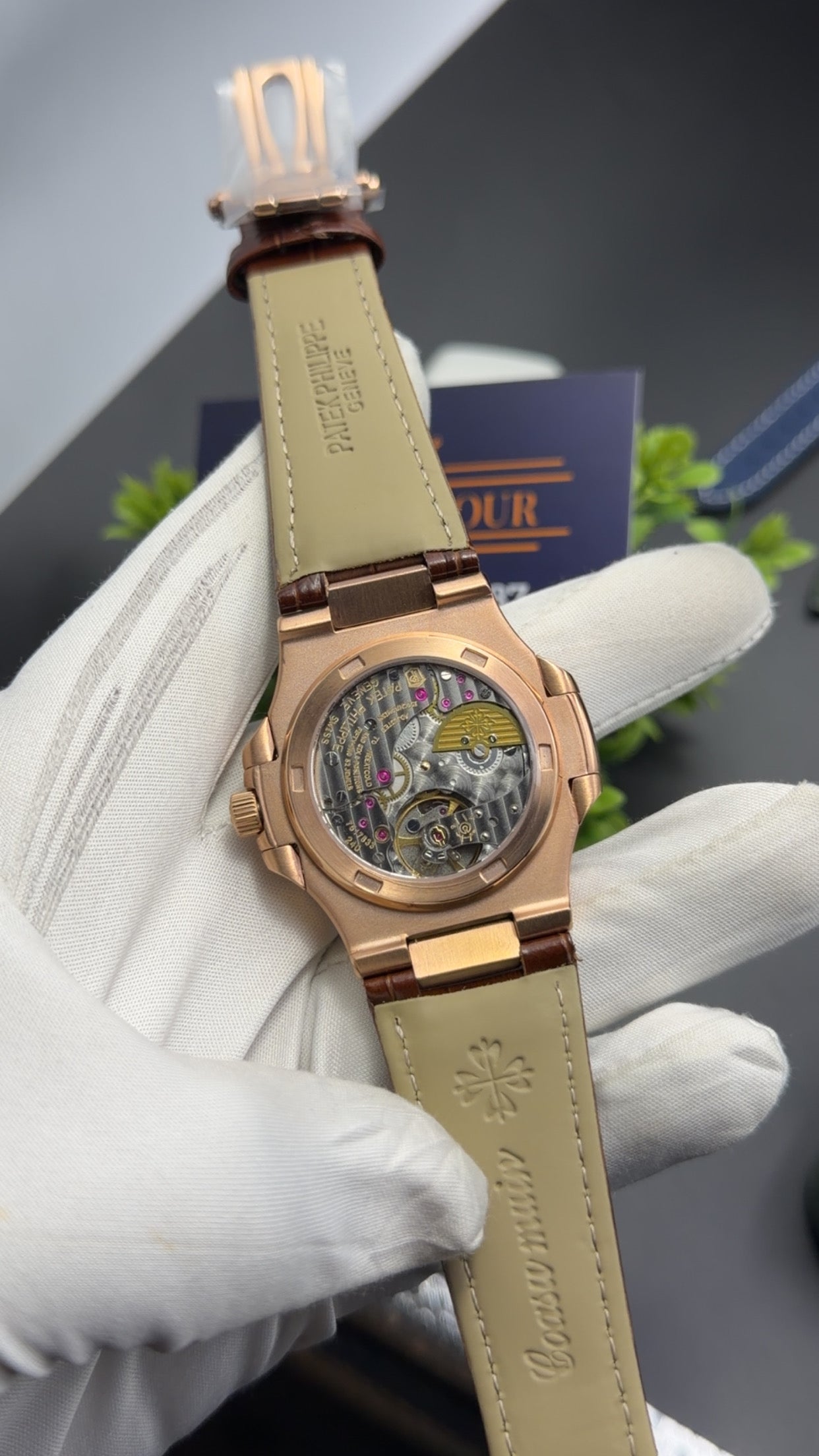 Rose Gold with white dial🔥