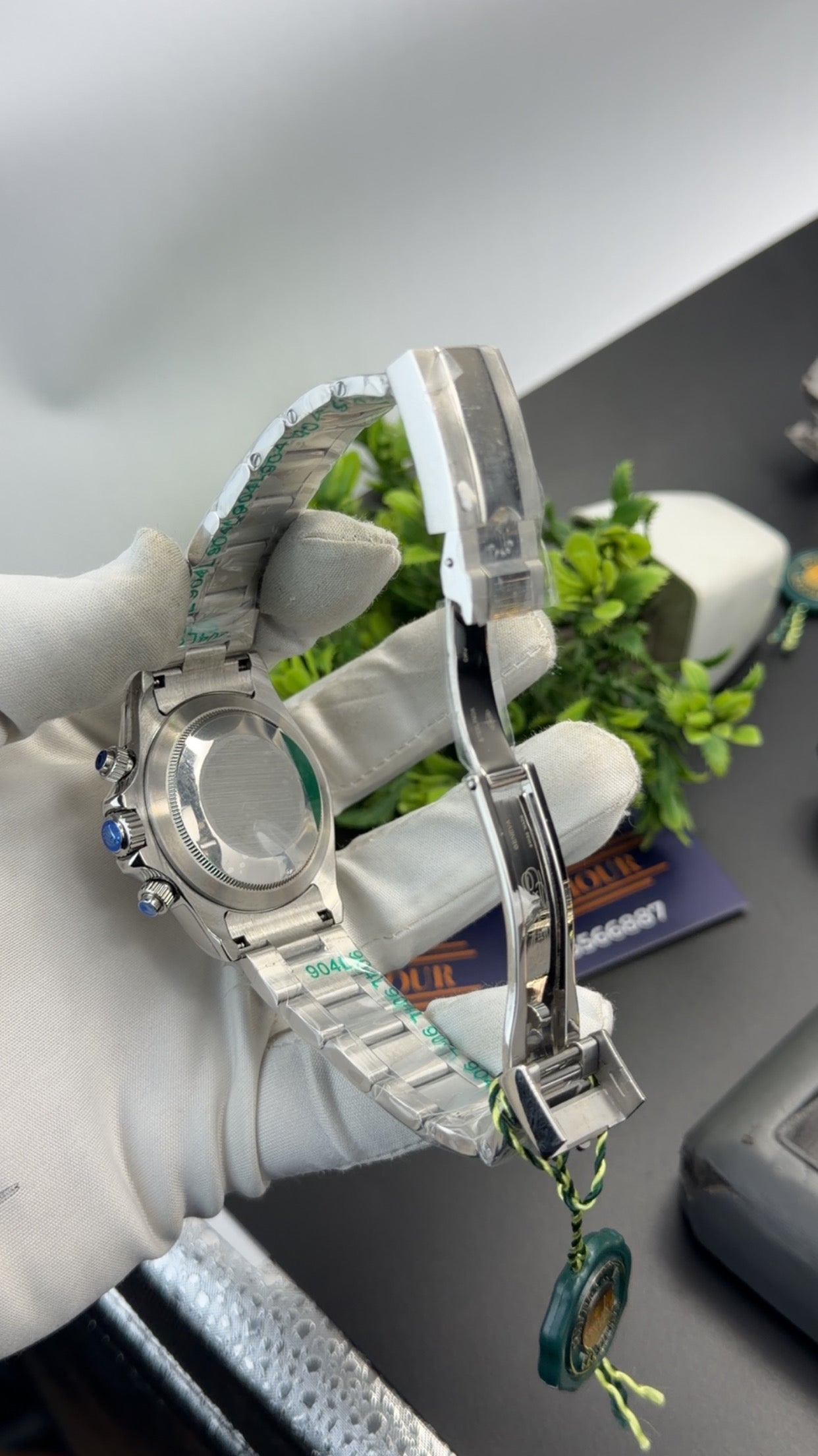 Silver with white dial 🔥