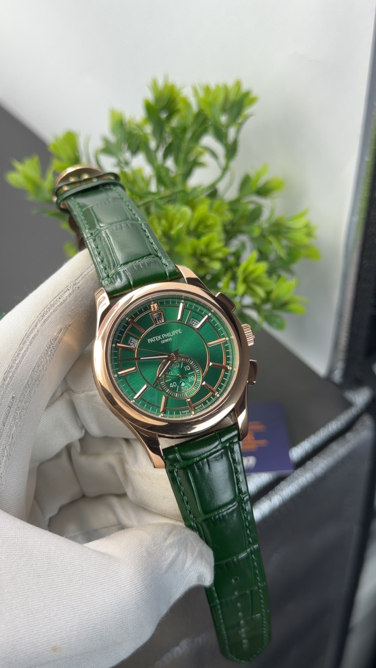 Rose Gold with green dial🔥