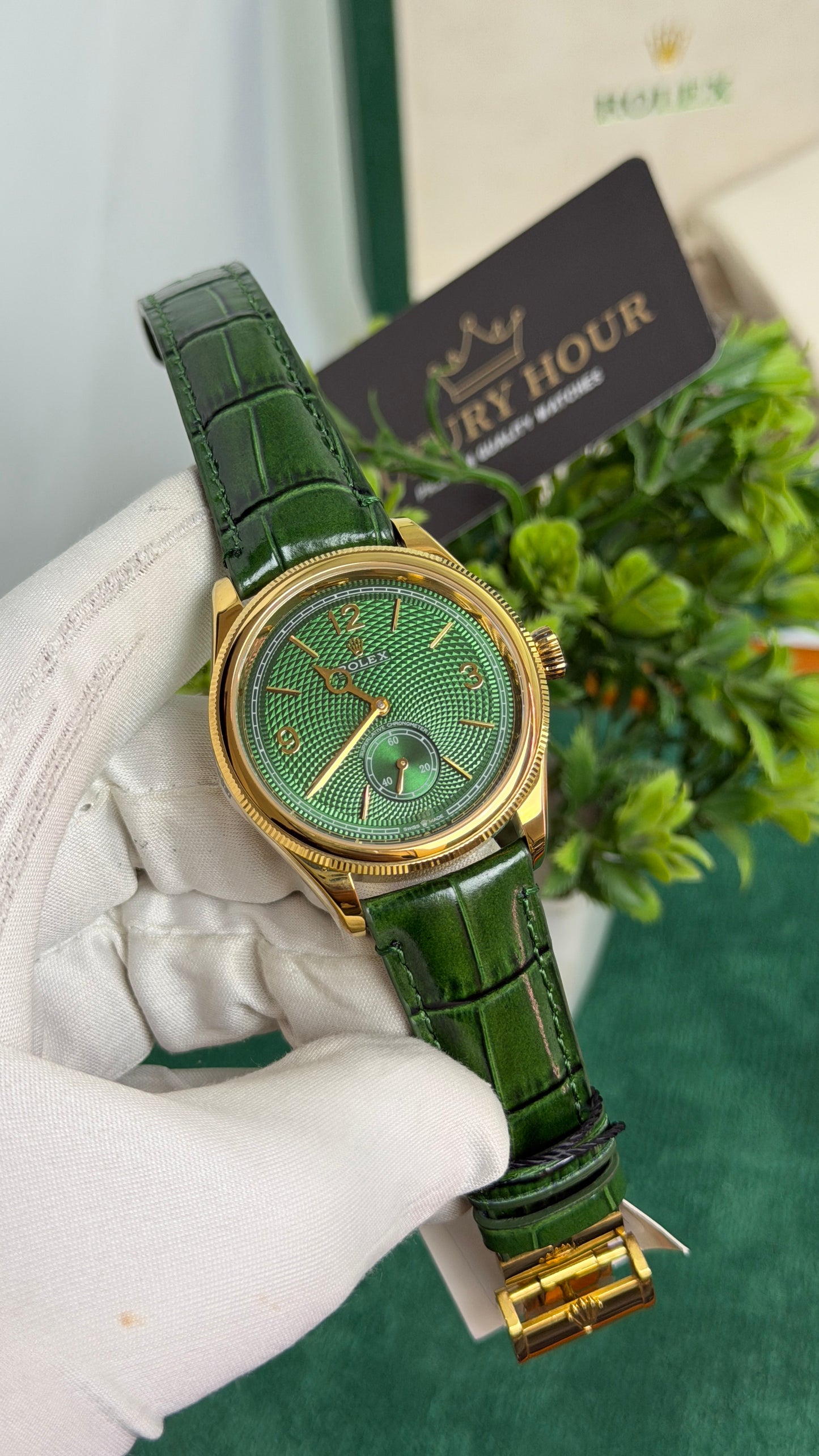 Yellow Gold with Green Dial🔥