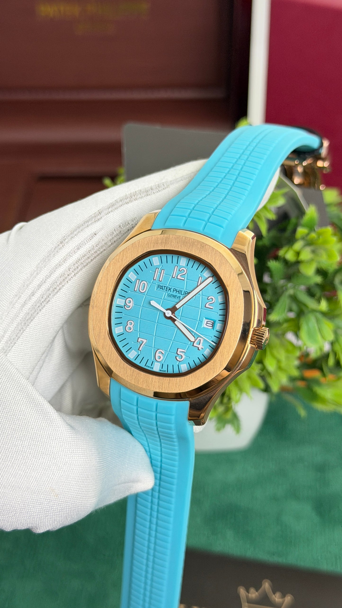 Rose Gold with Tiffany Dial.