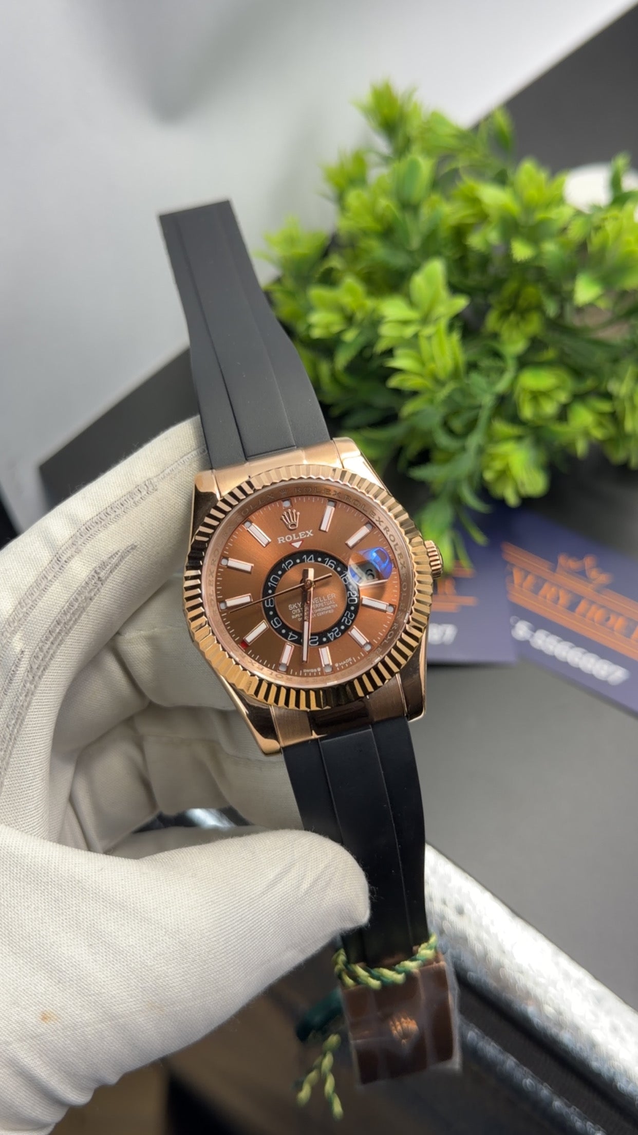 Rose Gold with Chocolate dial🔥